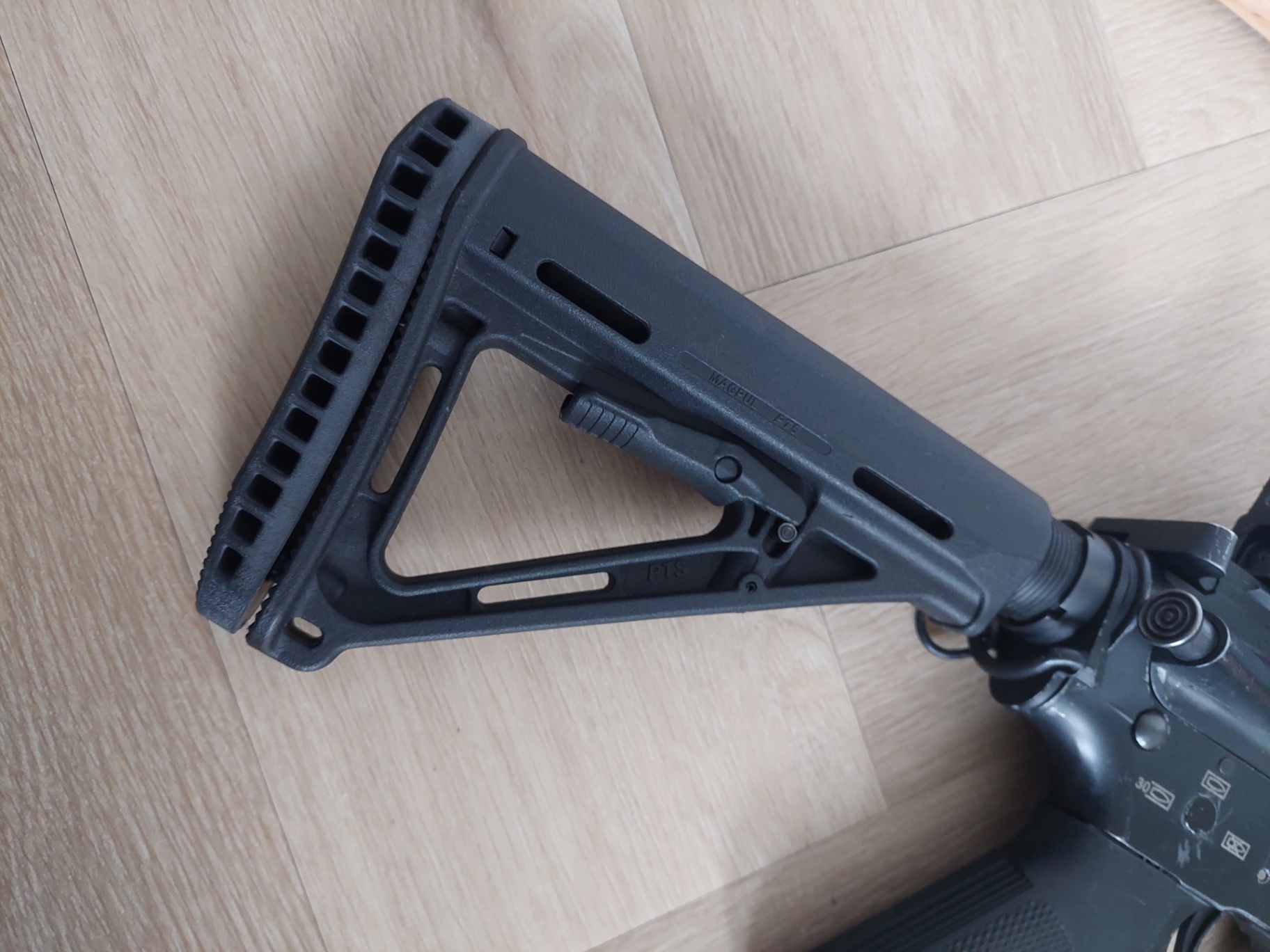 Sprzedam Replika G P Madbull Magpul Giełda ASG repliki asg