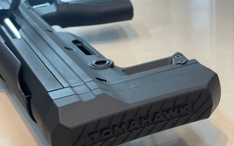 ICS Airsoft with the Tomahawk model