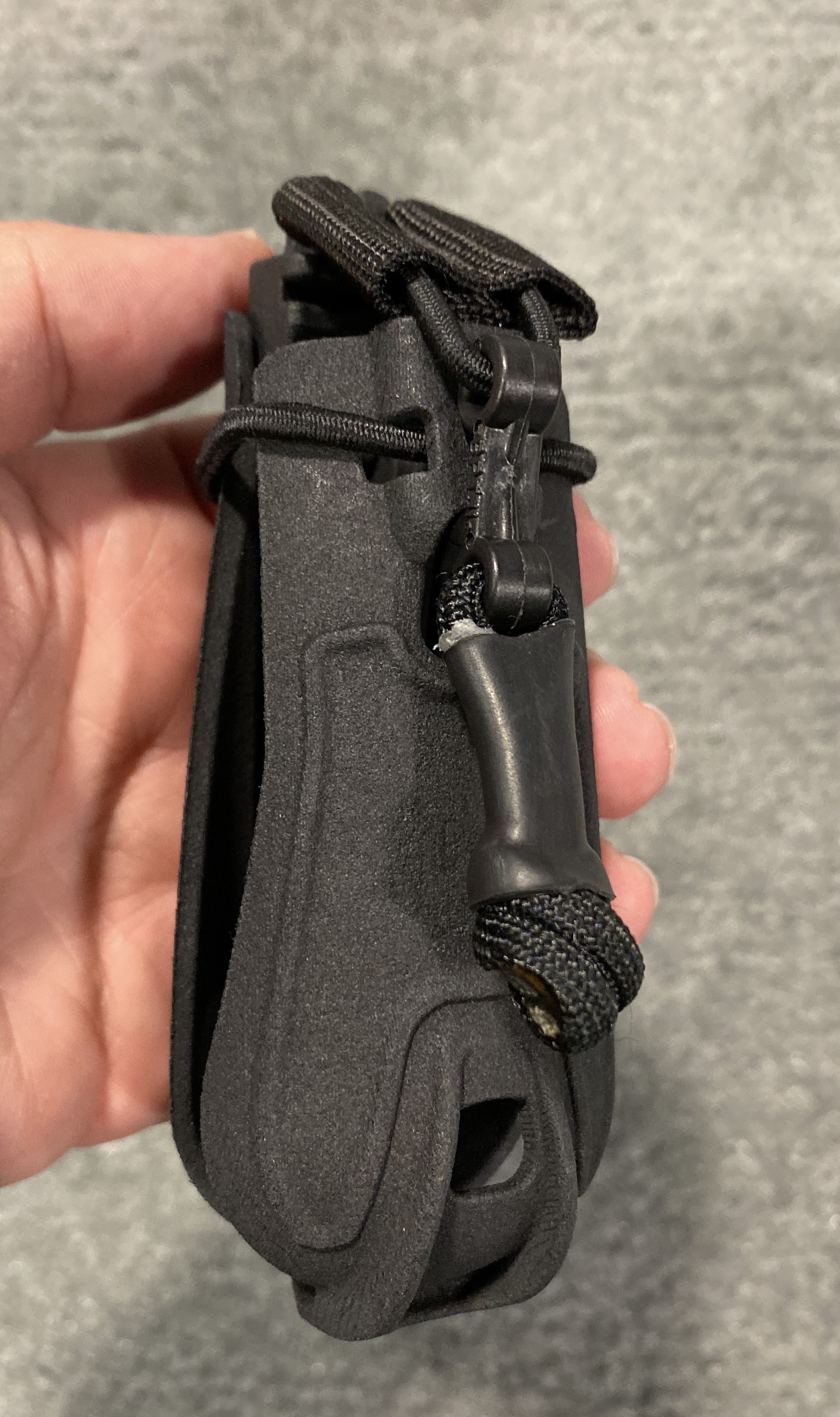 Ciekawa ładownica na granat