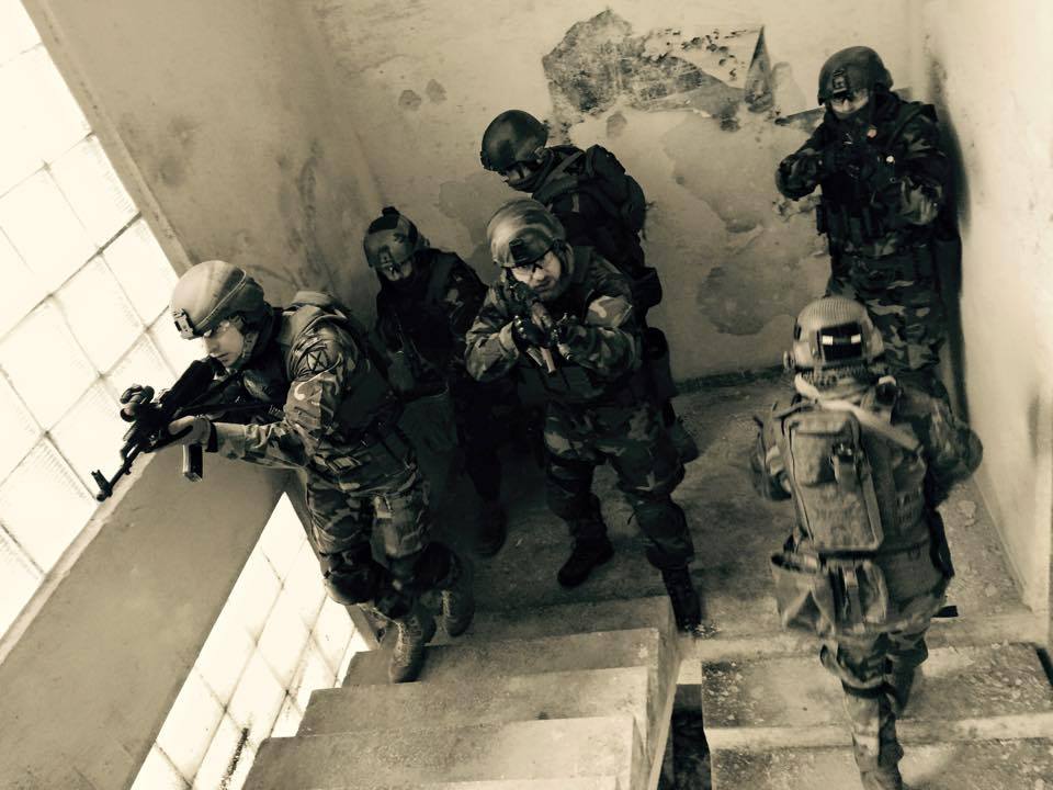 Spodnie od Templar's Gear?