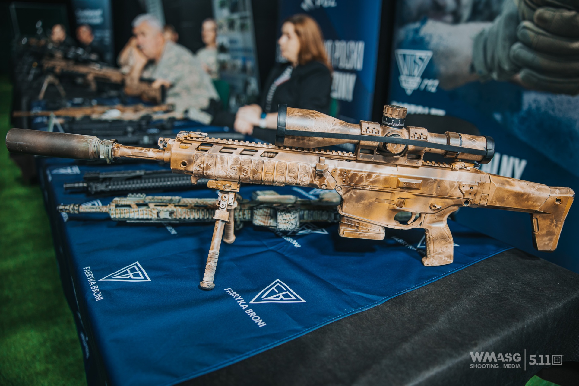 {photo ZMT and FB Radom} Two Polish arms manufacturers also presented their offers: FB Radom and Zakłady Mechaniczne Tarnów