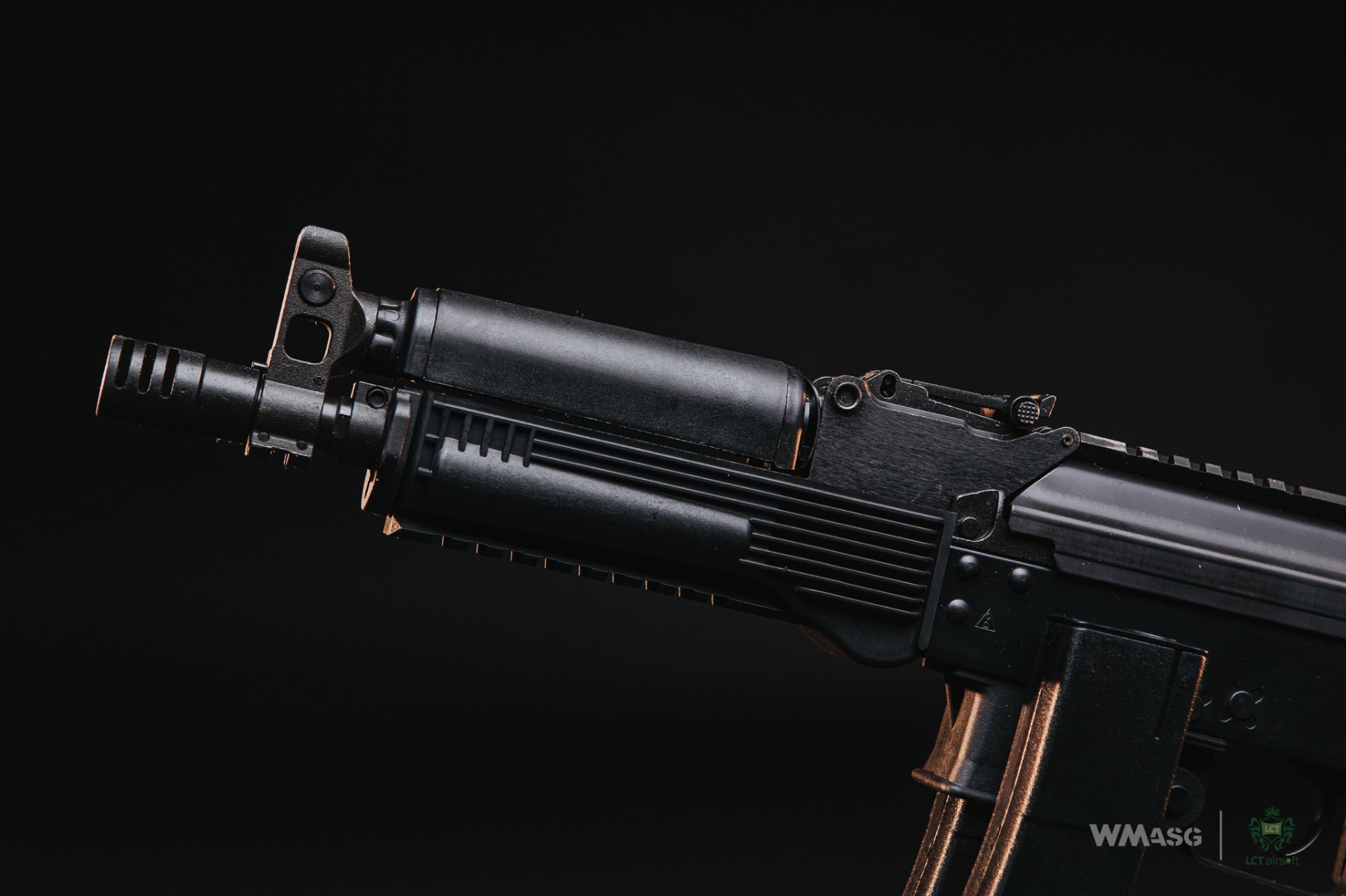 Kalashnikov AKS-74UB 5.45x39 assault rifle - The Official Escape