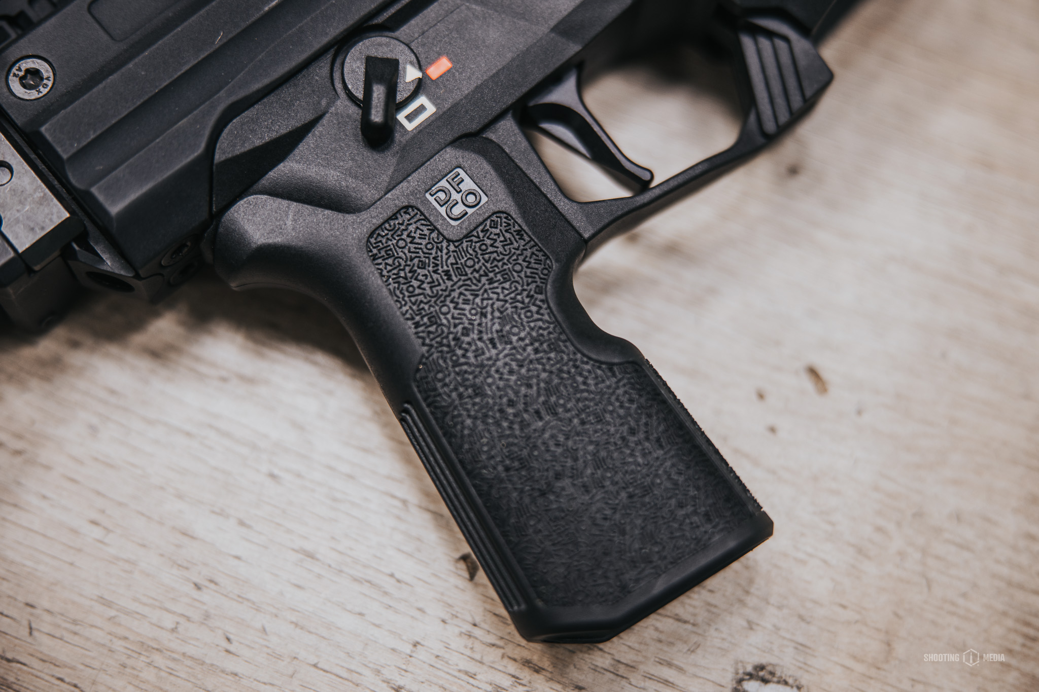 Chwyt pistoletowy Lucansky Arms Stinger 9