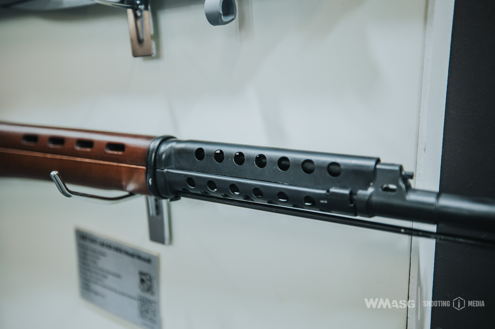 S&T SVT-40 