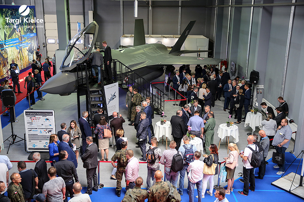 mspo-2019-galeria-27-7e922d4da62d2fc08fc186aebdf9e87f.jpg