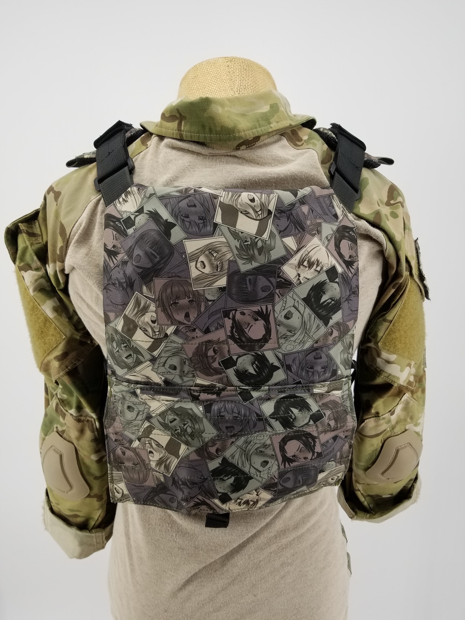 A plate carrier in an interesting camouflage | WMASG - Airsoft & Guns