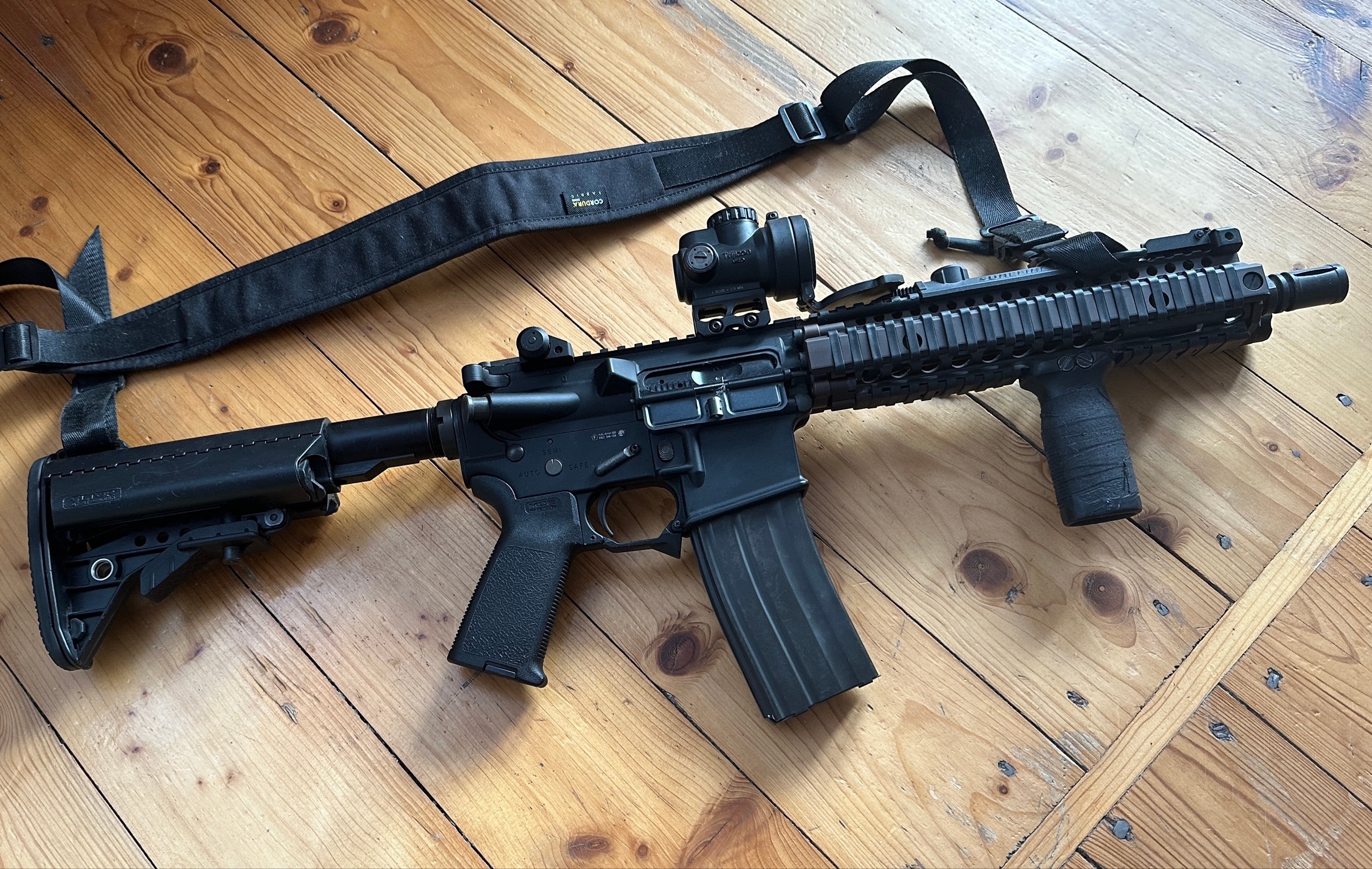 GHK MK18 + 6 magów CNC, kolimator MRO, latarka, kolba VLTOR, chwyt Magpul