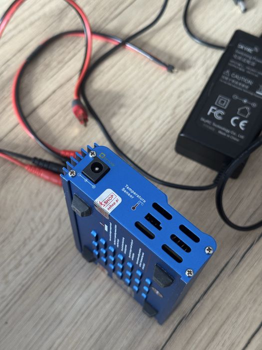 Ładowarka imax b6 z zasilaczem skyrc + 2 kable t-dean