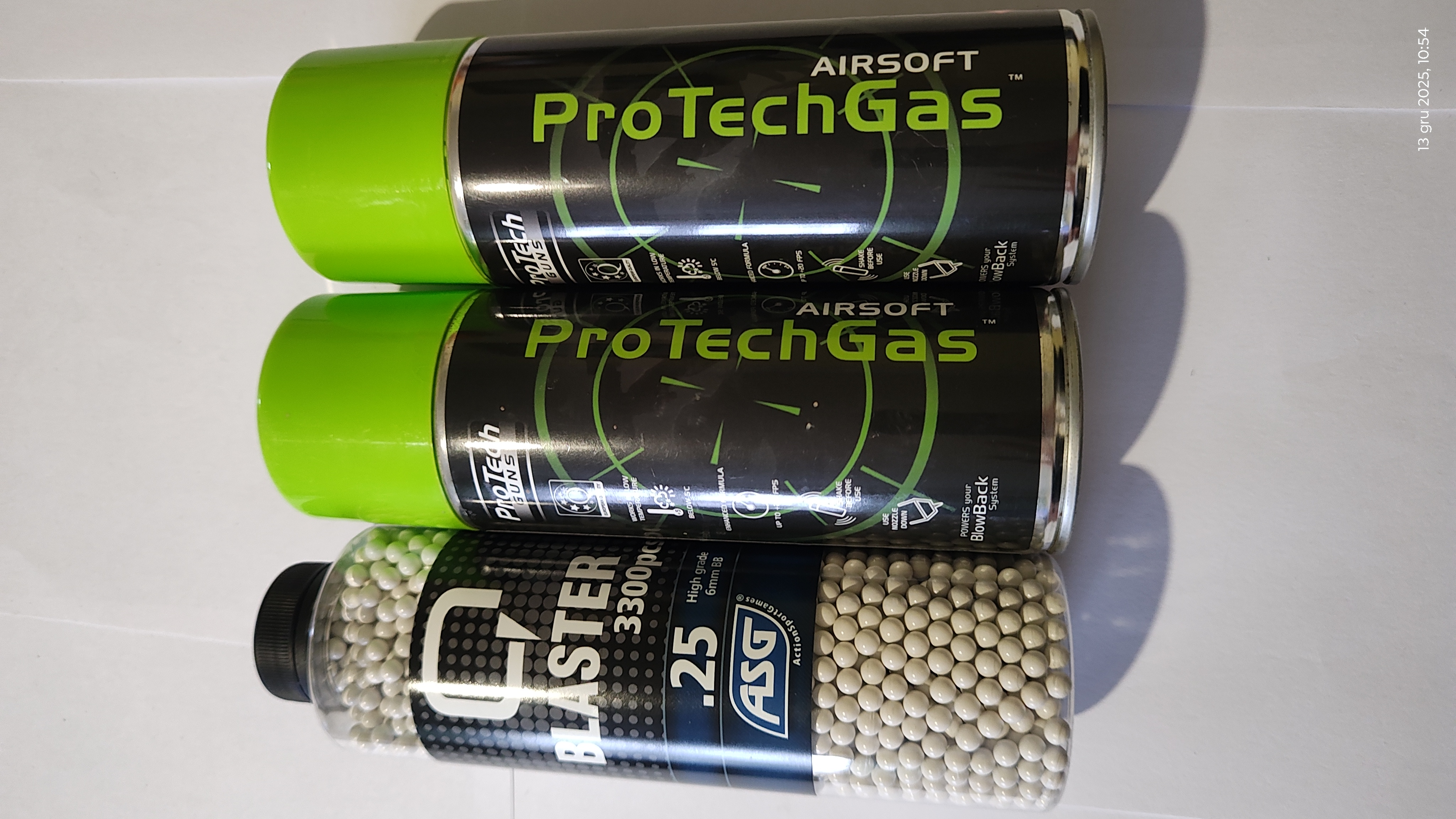 Glock 17 gen4 AIRSOFT GUN + 2mag + gaz + kulki.