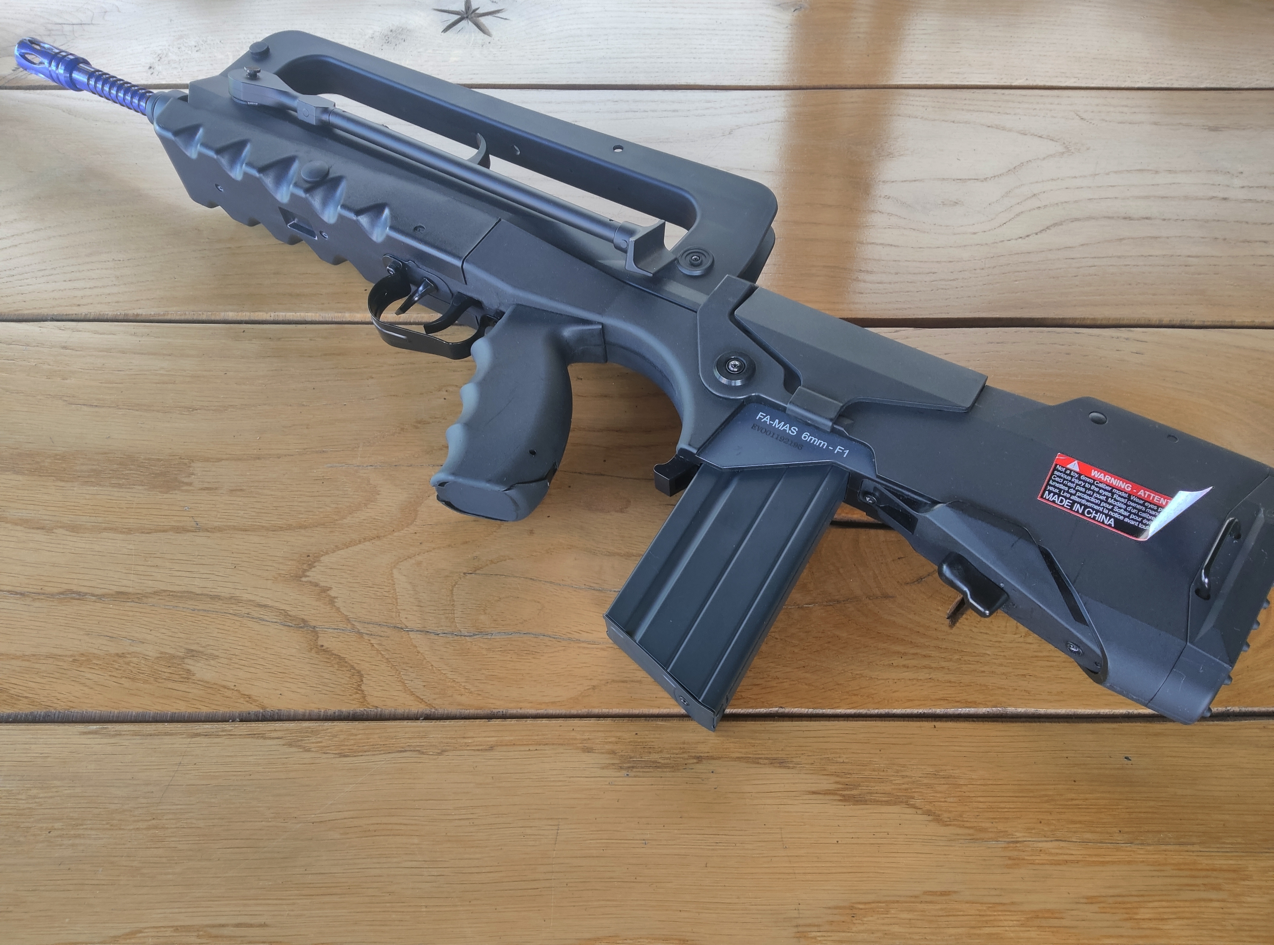 FAMAS F1