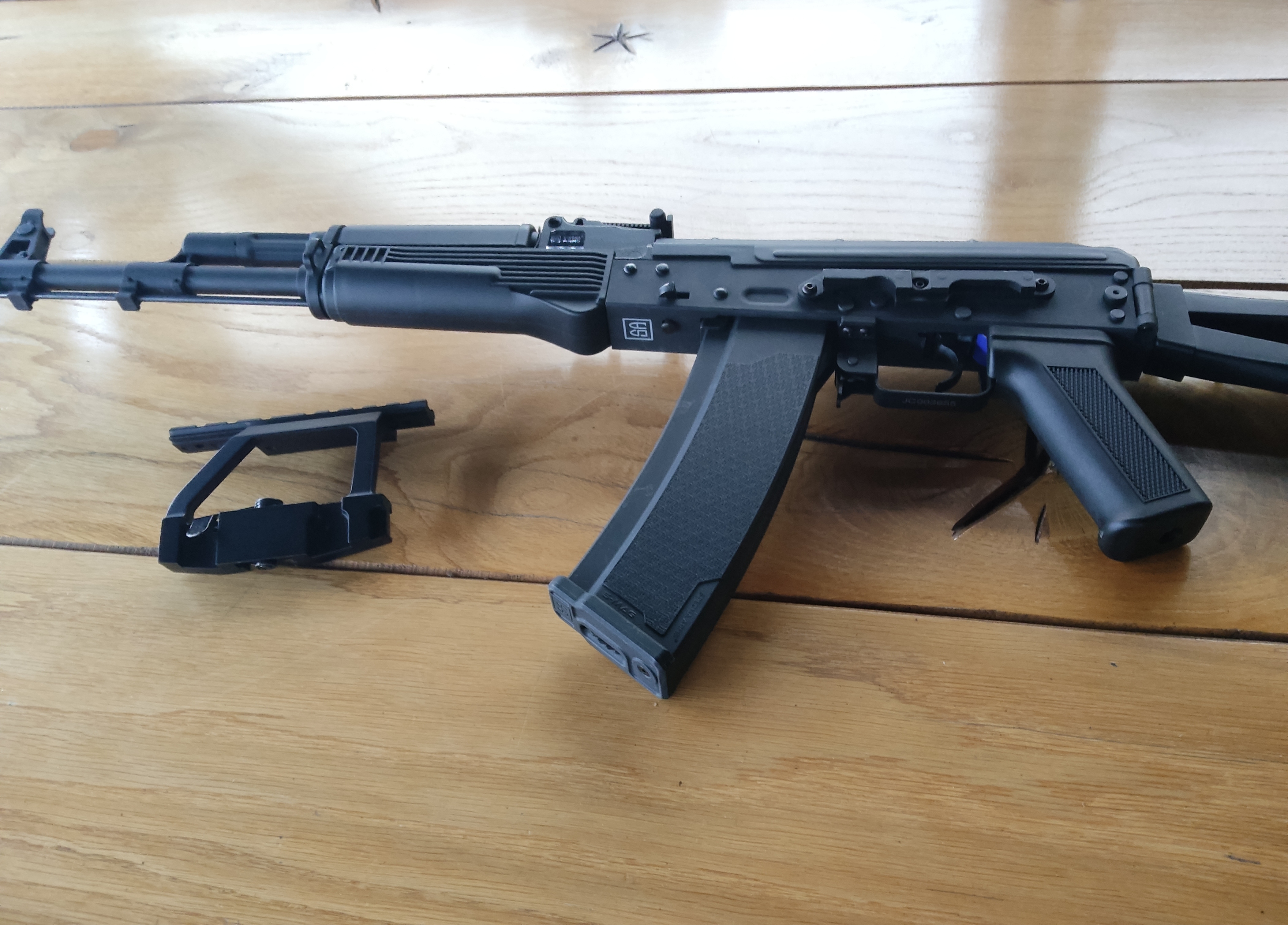AK-105 (SA-J72)
