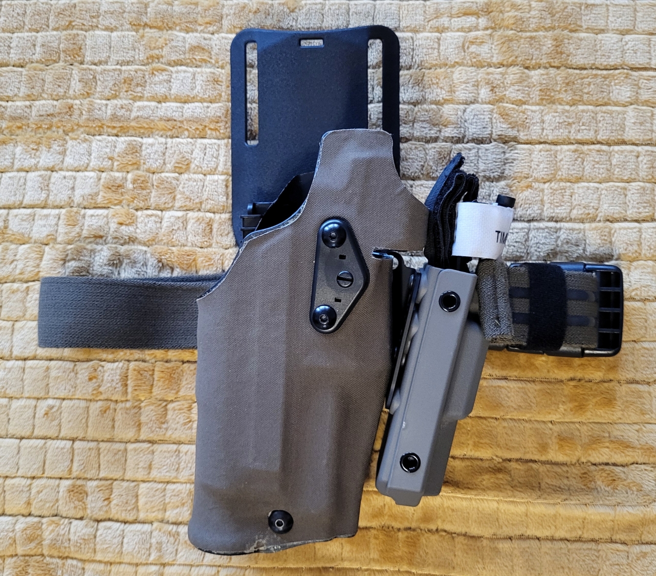 !BCM! KABURA QLS GLOCK 17 + LATARKA (NA PAS, UDOWA), ŁADOWNICA NA STAZĘ