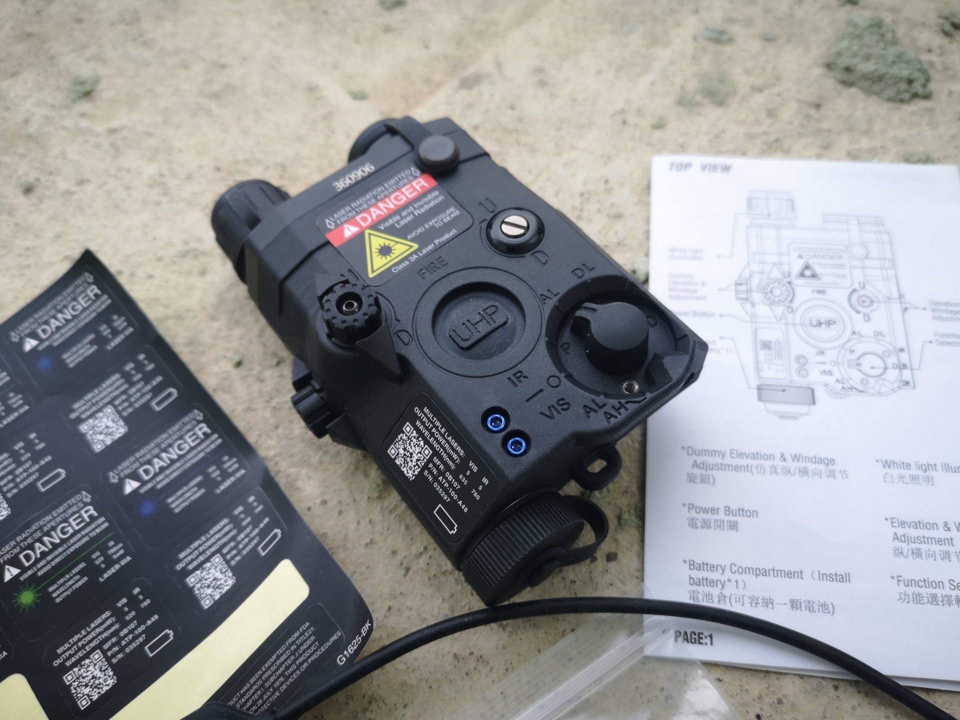 AN-PEQ 15 czerwony laser, latarka, IR od WADSN