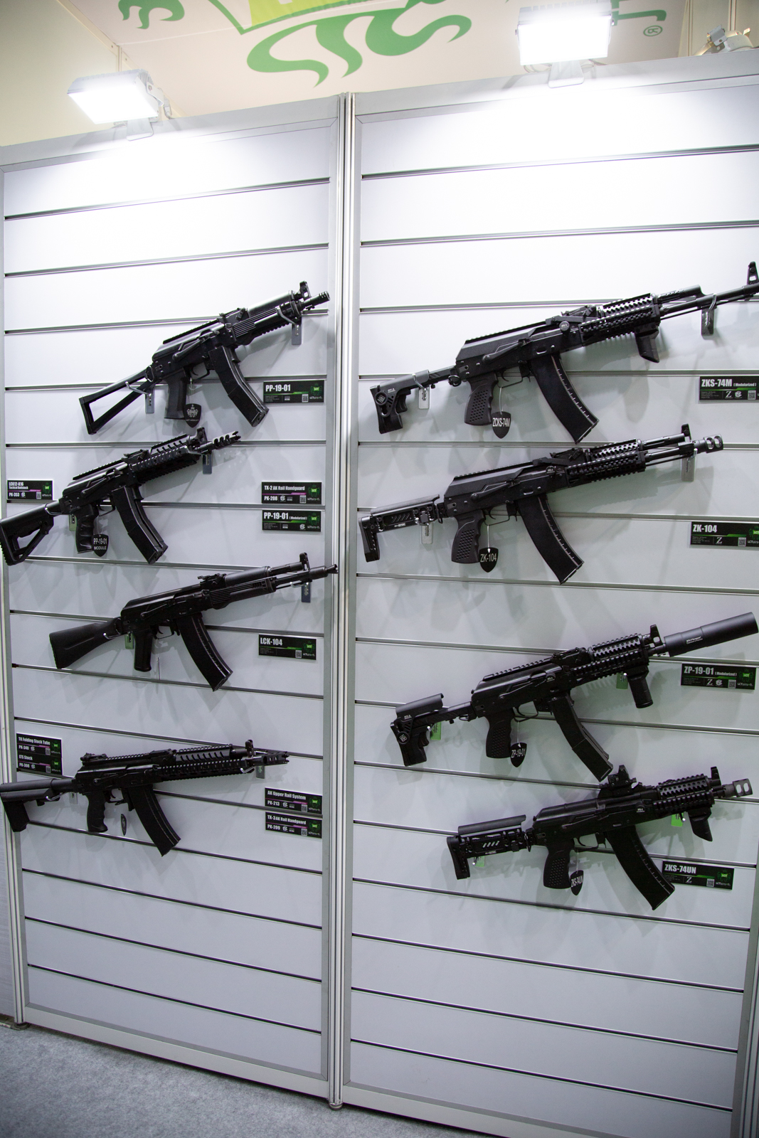 MOA 2019 LCT repliki Z