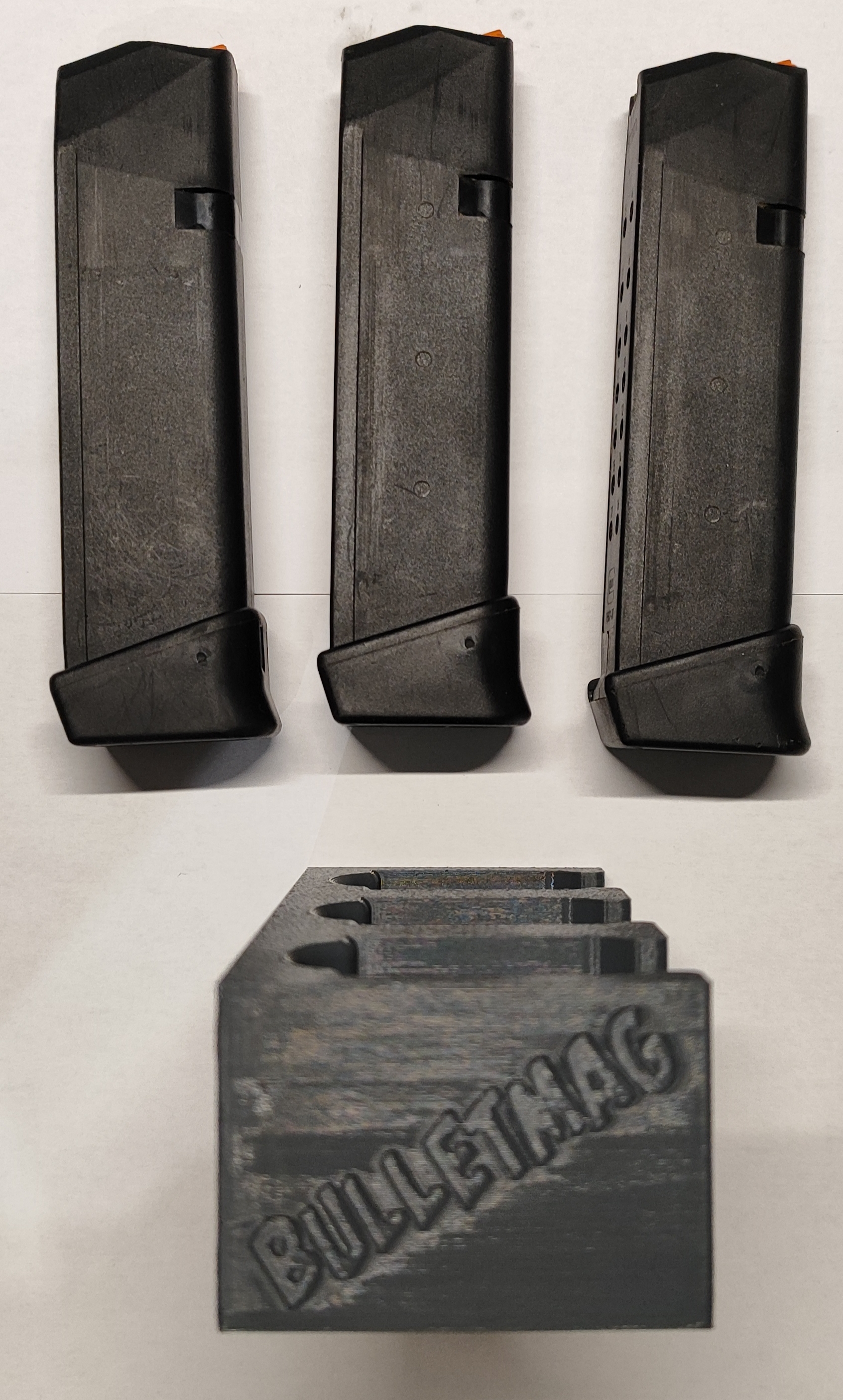 Zestaw magazynków Glock 17 plus 2 z uchwytem magnetycznym