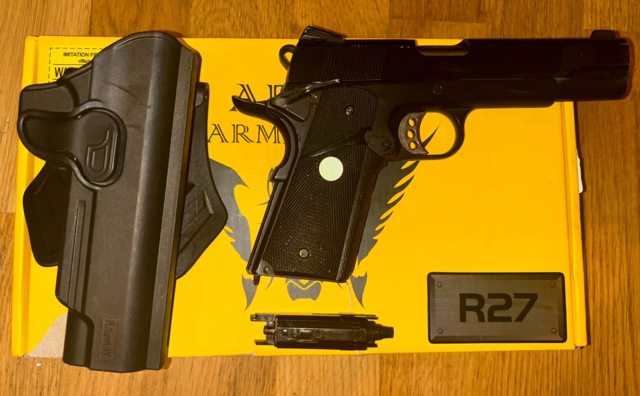R27 od Army Arment+kabura+część zapasowa do R28 (Czekam na propozycje cenowe)