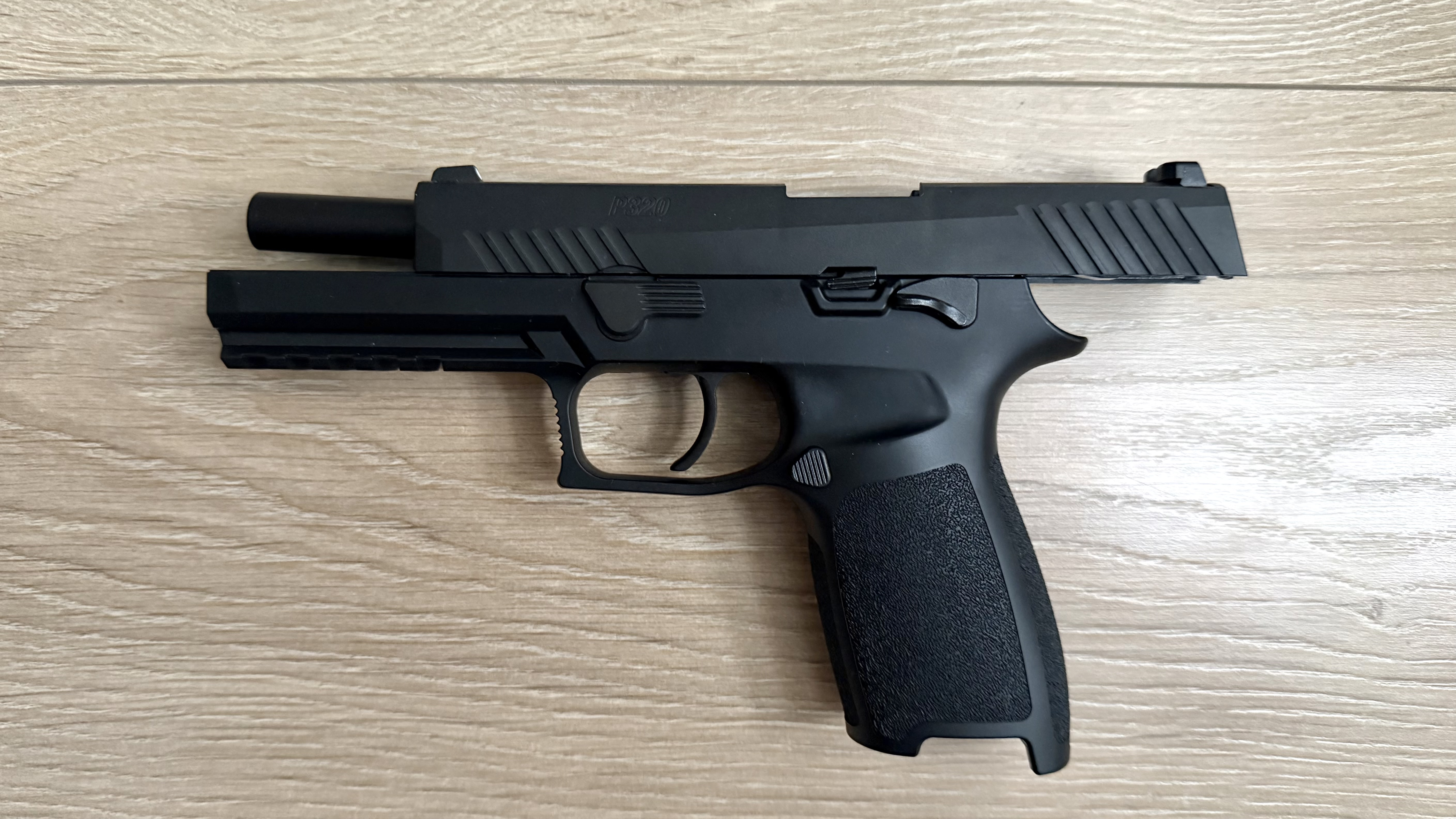 Tokyo Marui P320