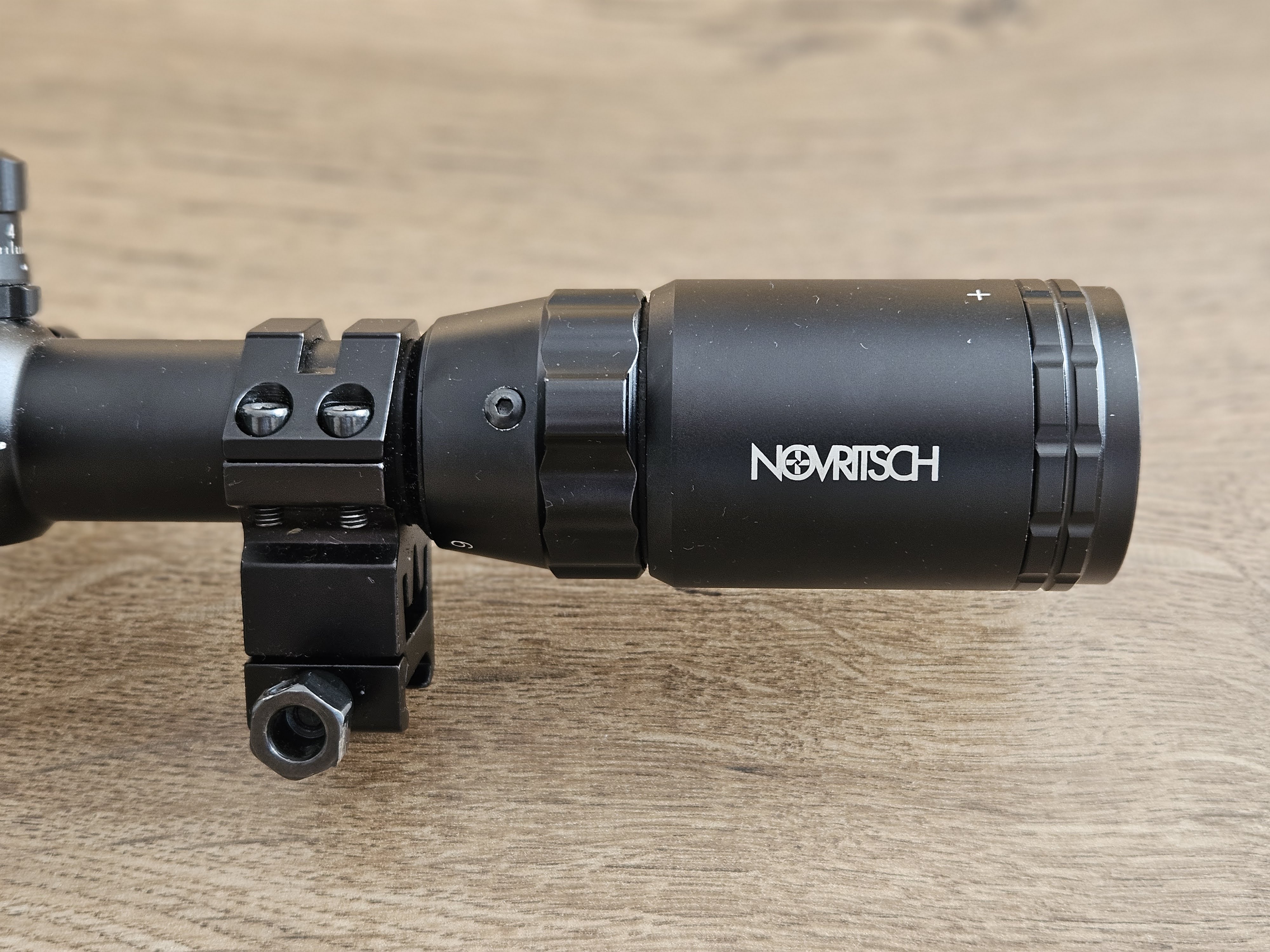 Luneta 3-9x50 Novritsch z kill flash