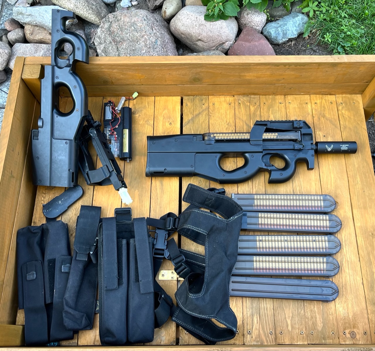 Sprzedam: P90, magazynki, zawieszenie szelkowe, tuning / Giełda ASG ...