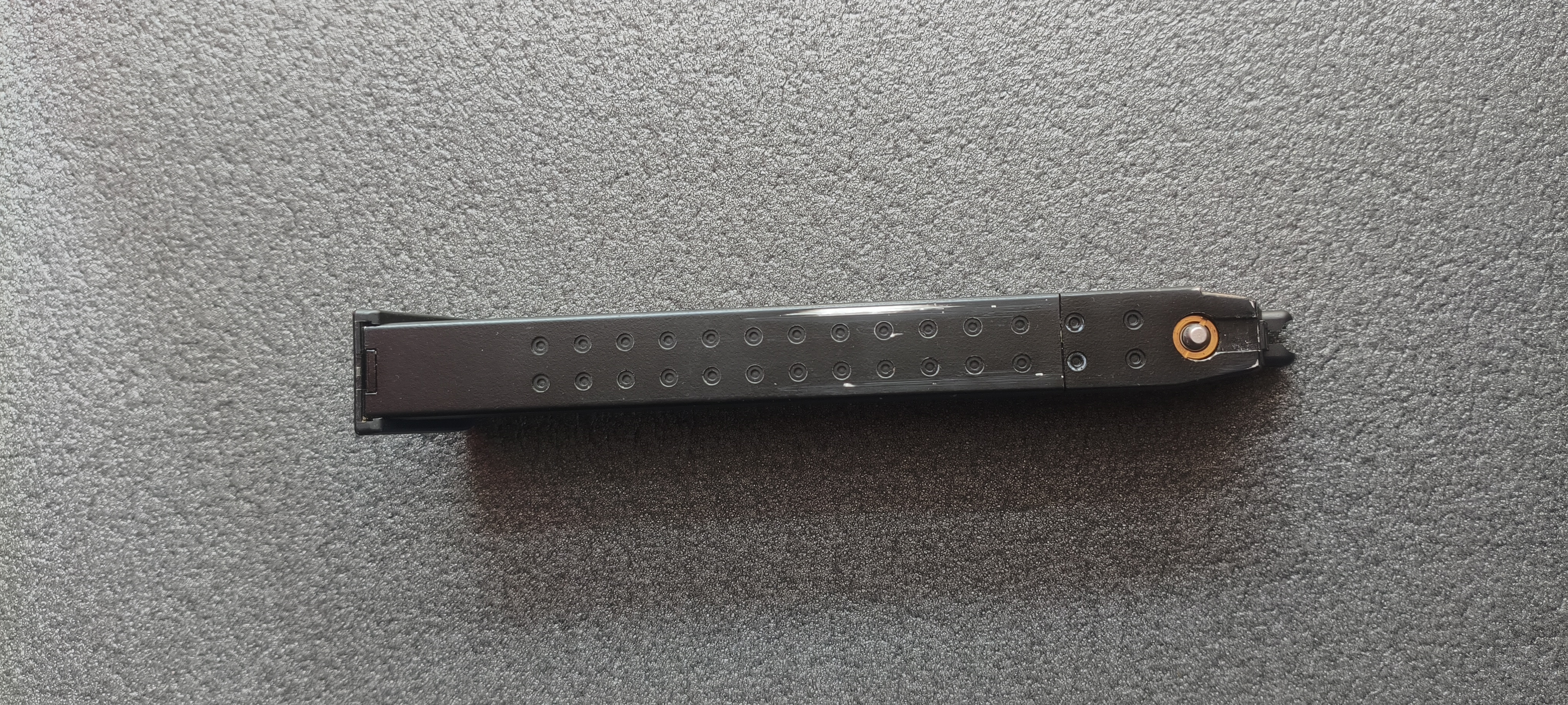 AAP-01 - 2 magazynki (23 + 50 kulek)