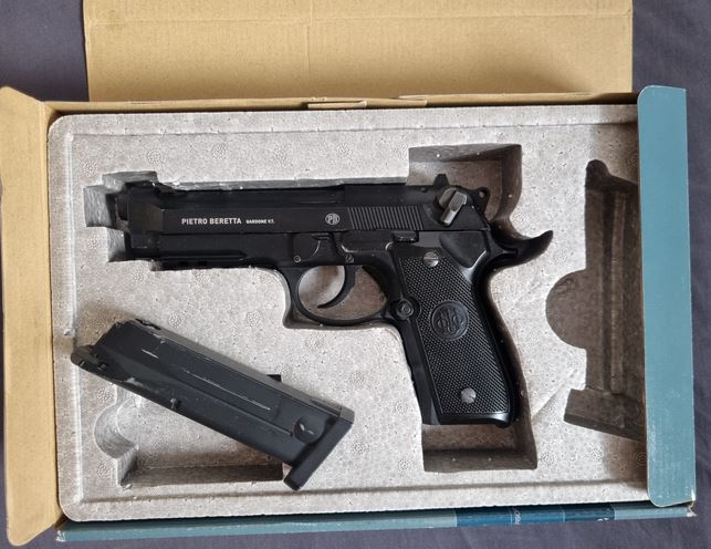 Beretta 96A1 / 92A1 Umarex 6mm CO2