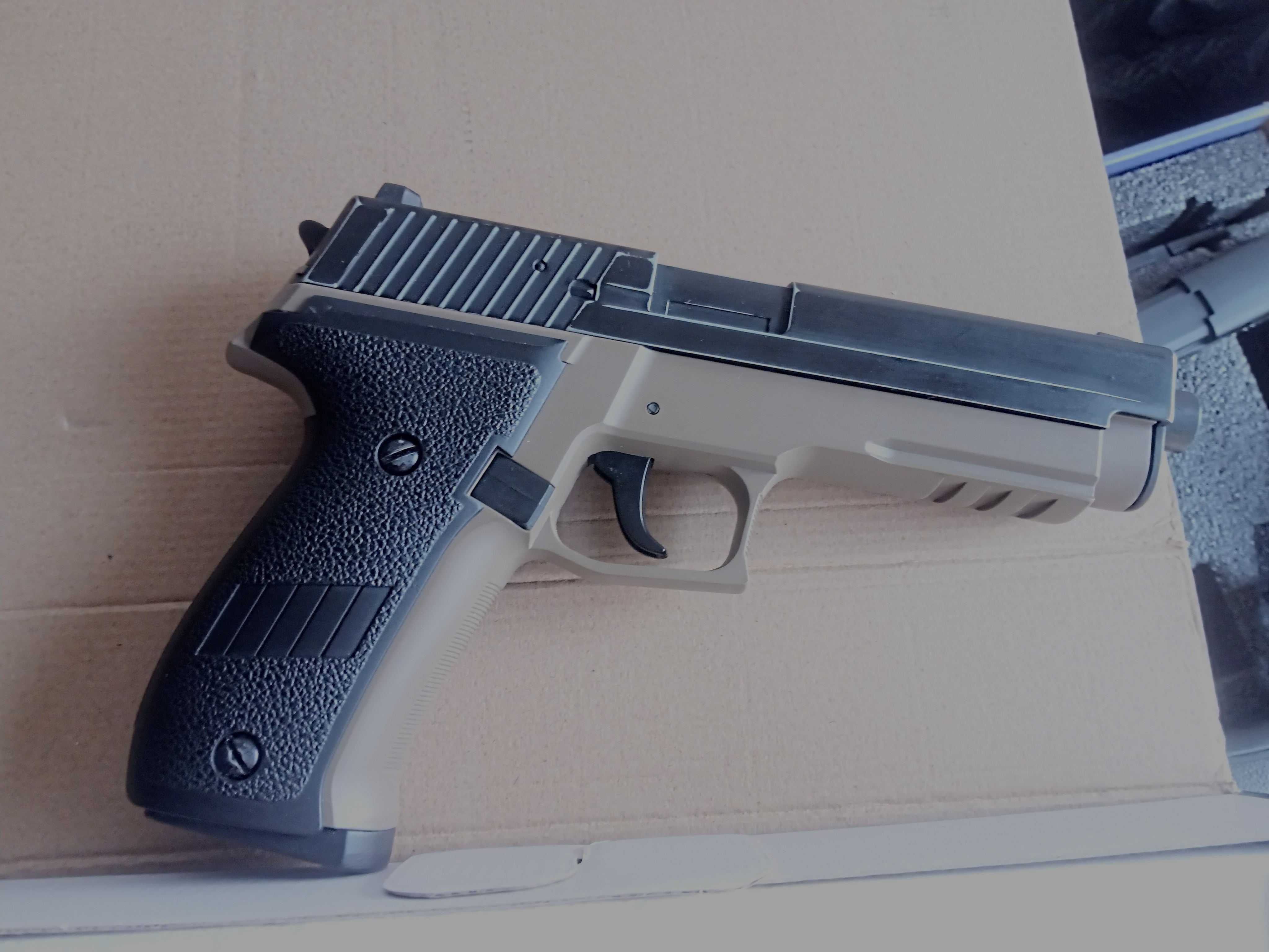 cyma aep pistolet elektryczny CM.122