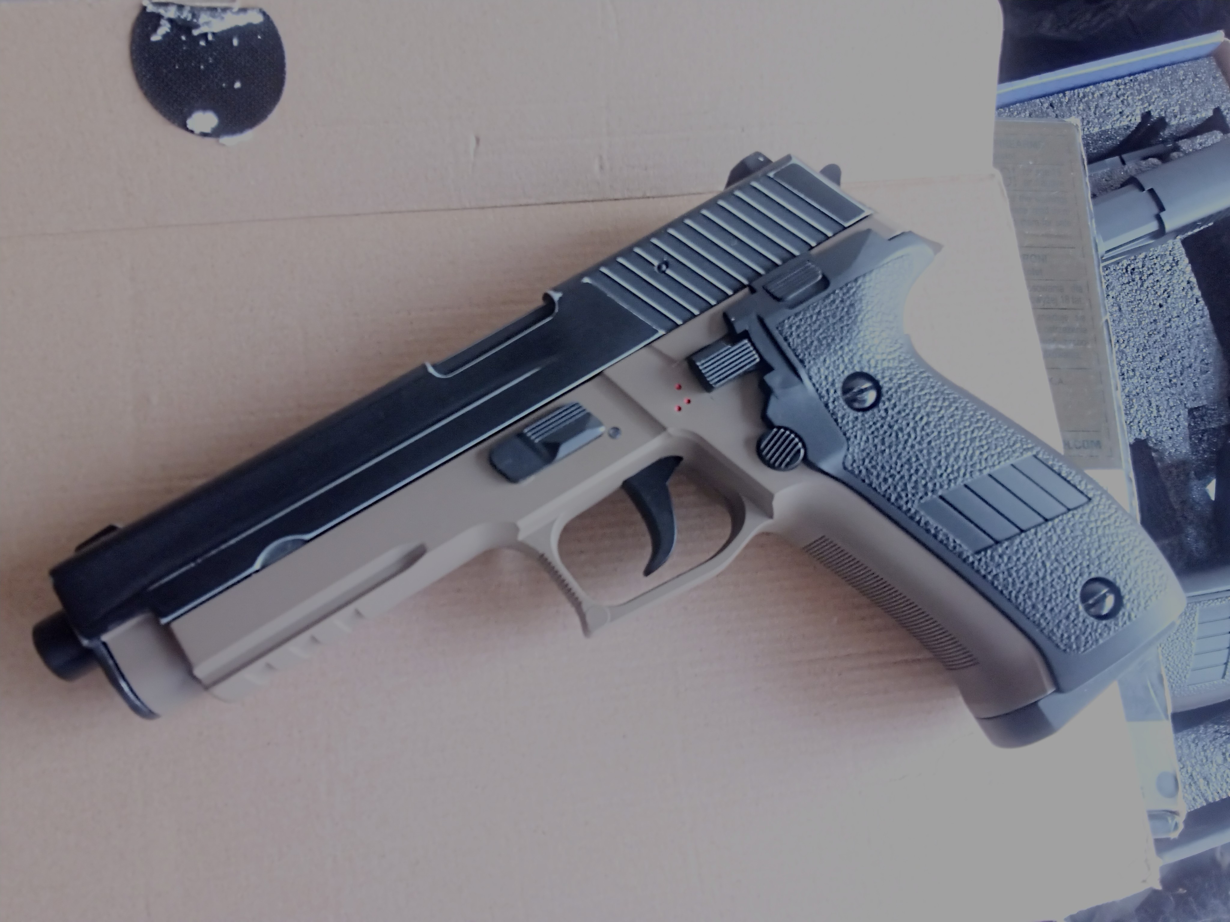 cyma aep pistolet elektryczny CM.122