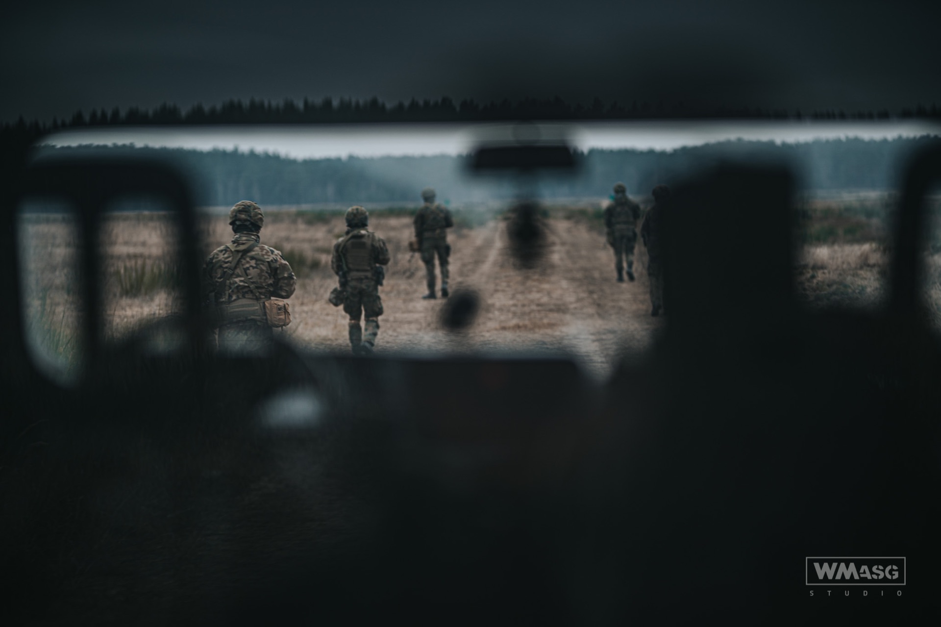 Żołnierze 6bdow na poligonie w Orzyszu (12.2020)