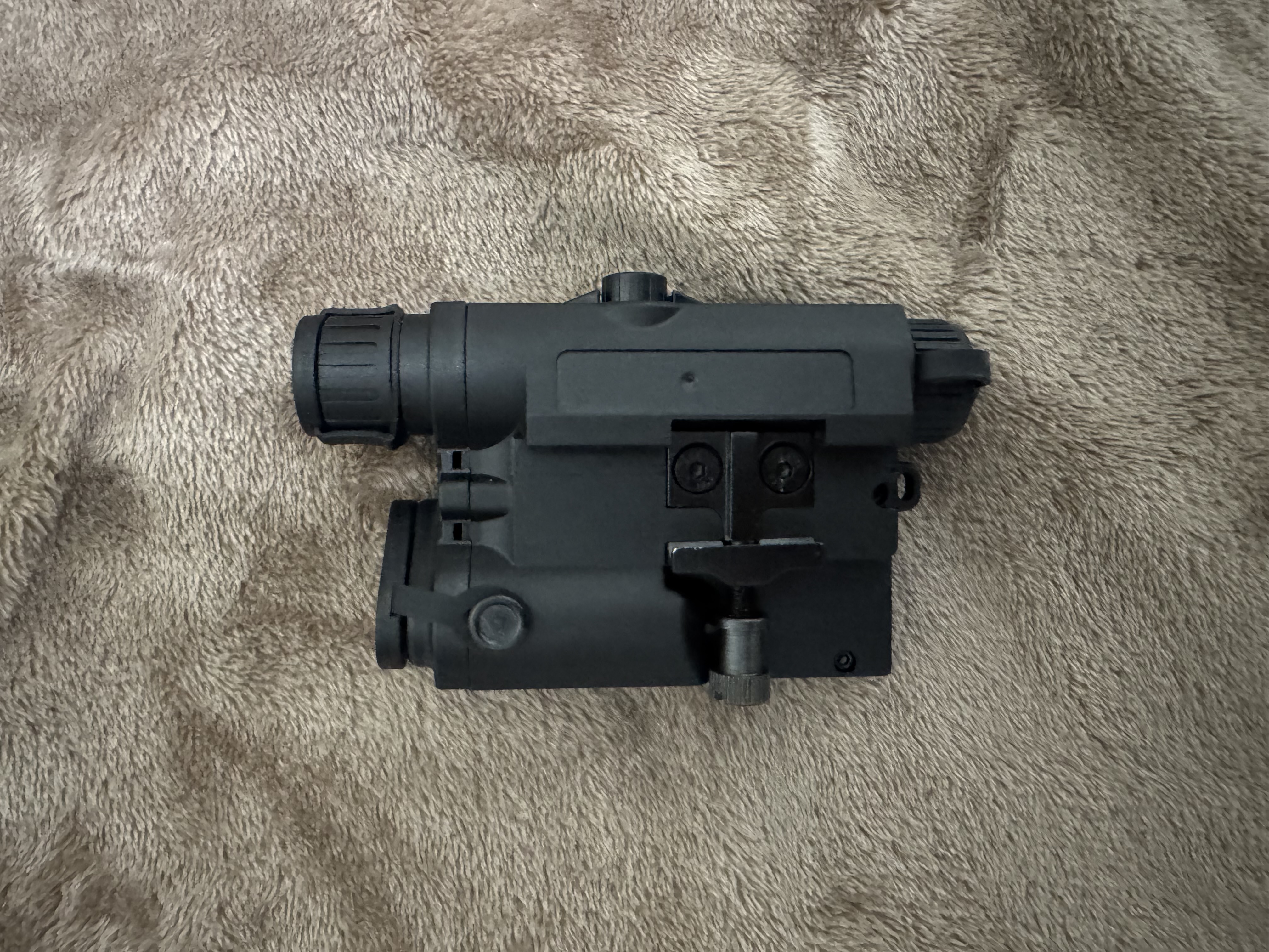 Atrapa lasera AN-PEQ-15