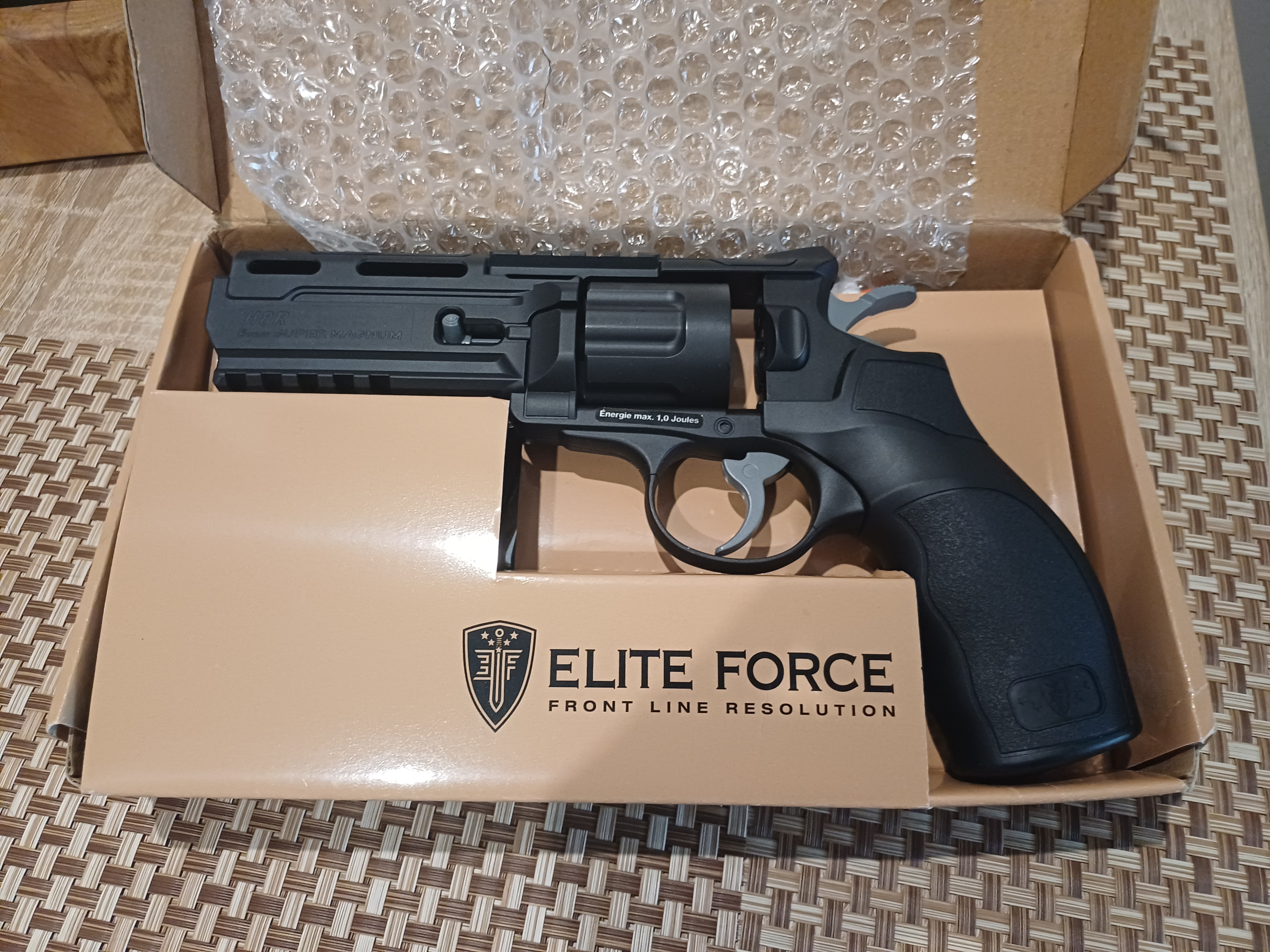 Zestaw ASG – repliki + oporządzenie (Specna Arms / Novritsch / Tasmanian Tiger)