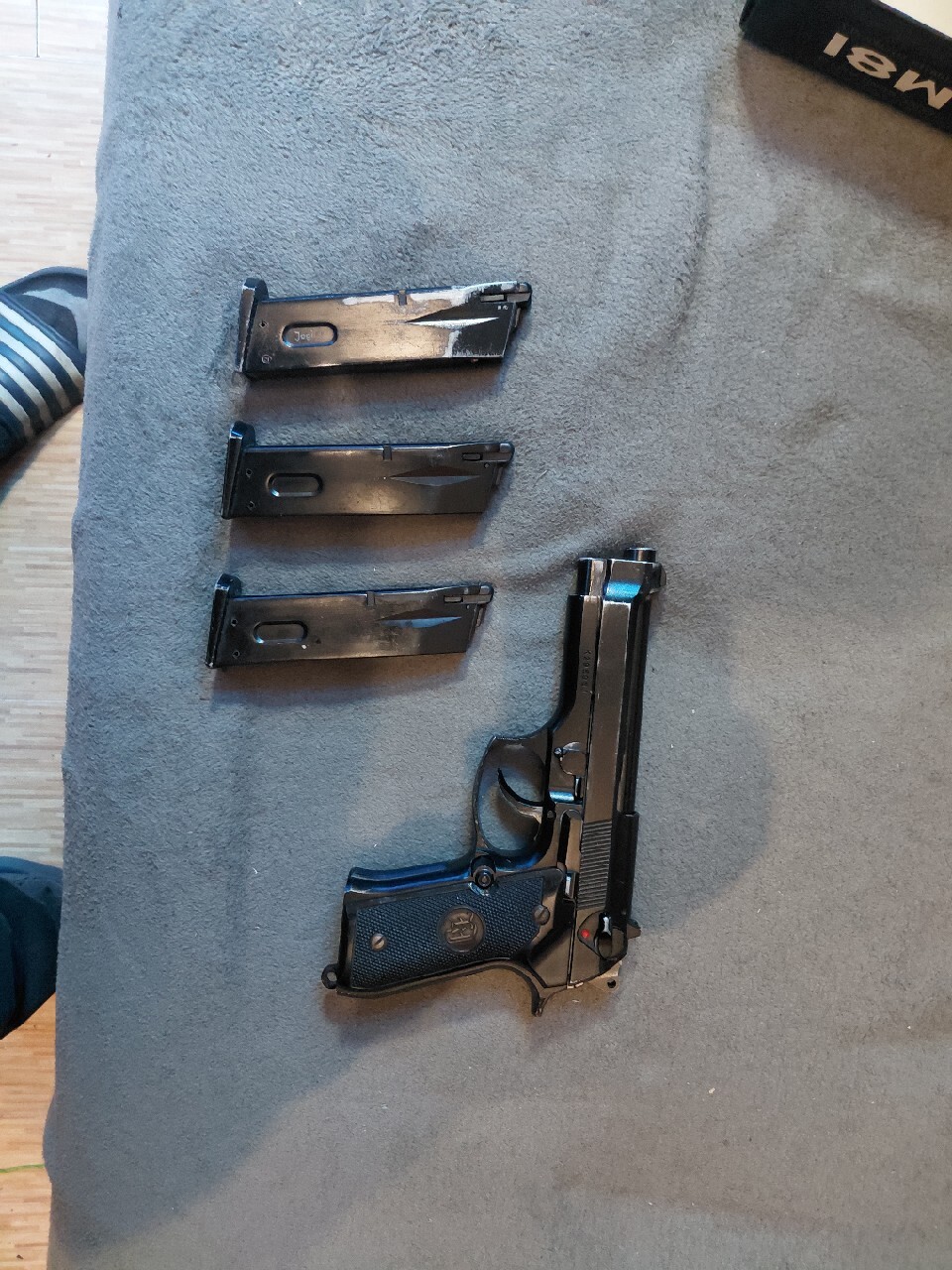 Beretta M9 Kjw gbb full metal + 3 magazynki