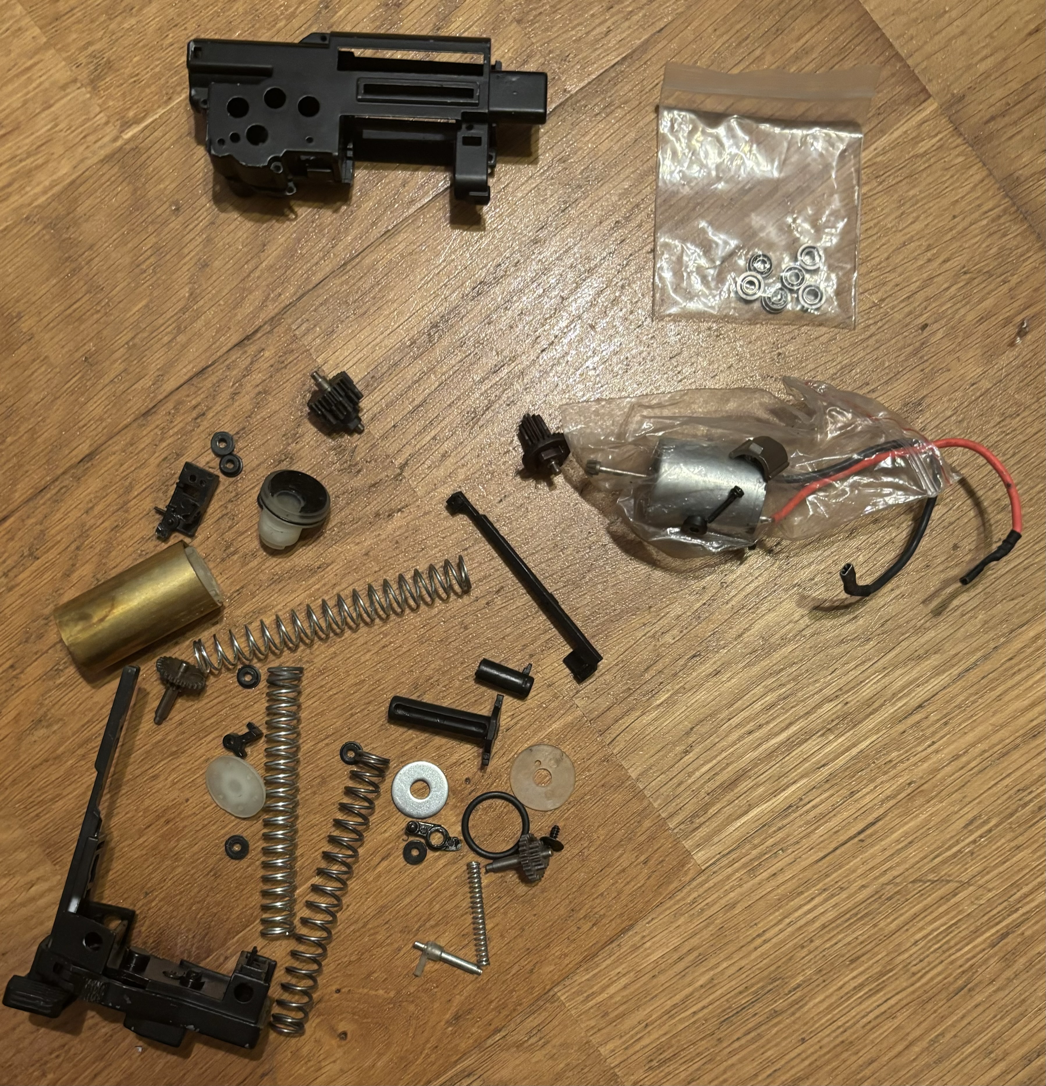 Replika R4 Well (Cena do dogadania)