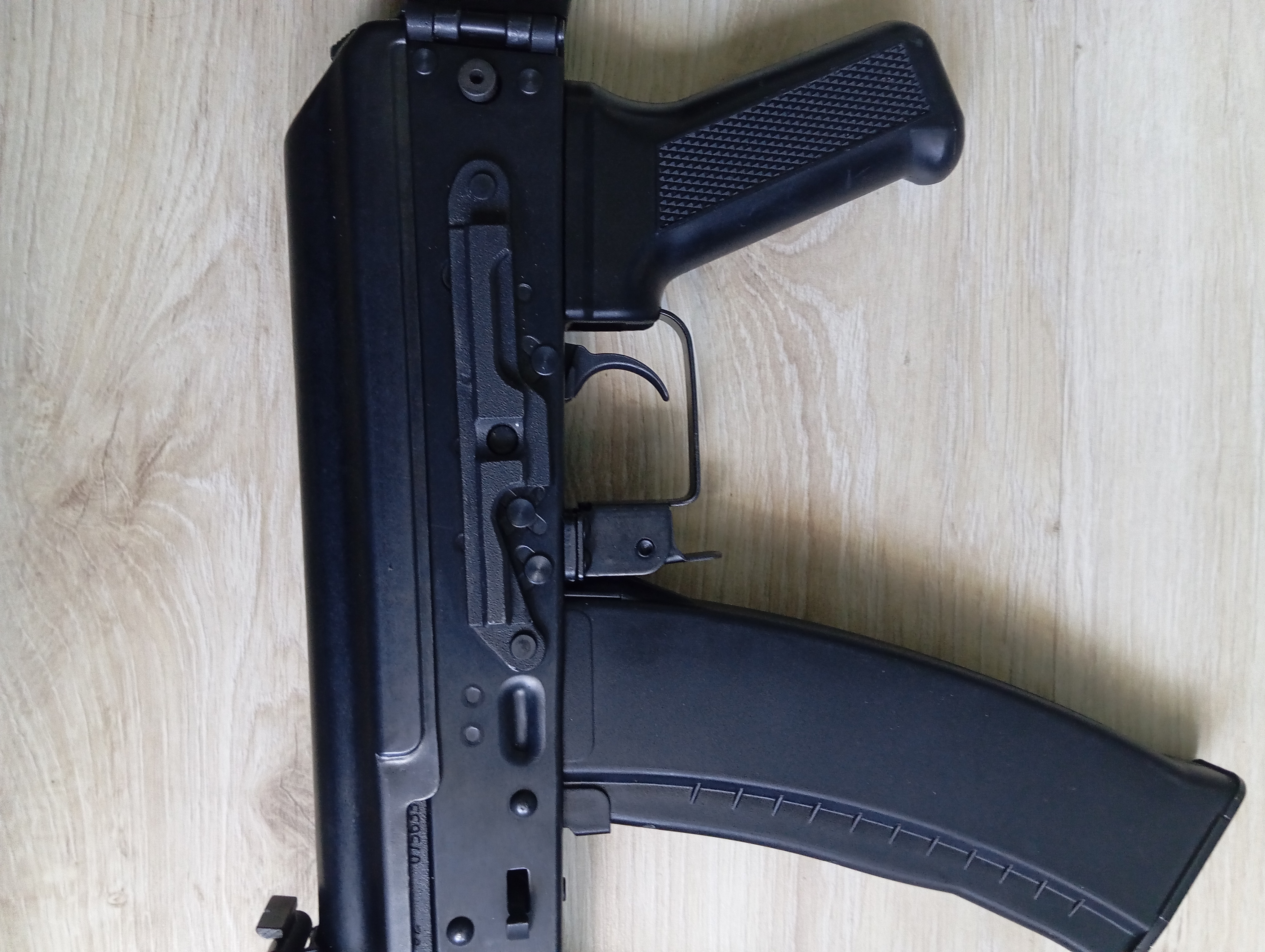 E&L AK 105