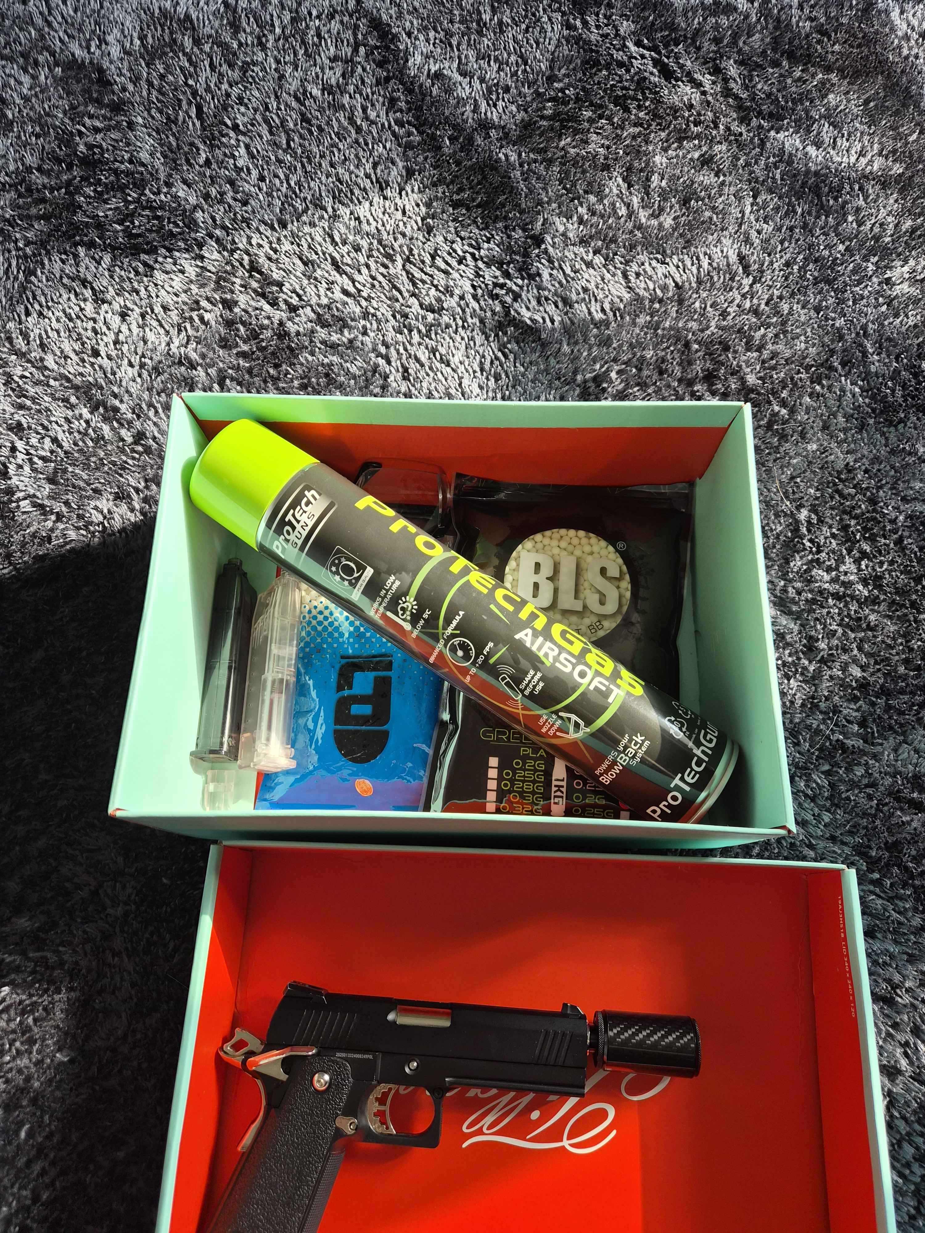 Full zestaw z repliką golden eagle 3301 blow back, ponad 5000 kulek, green gaz itd