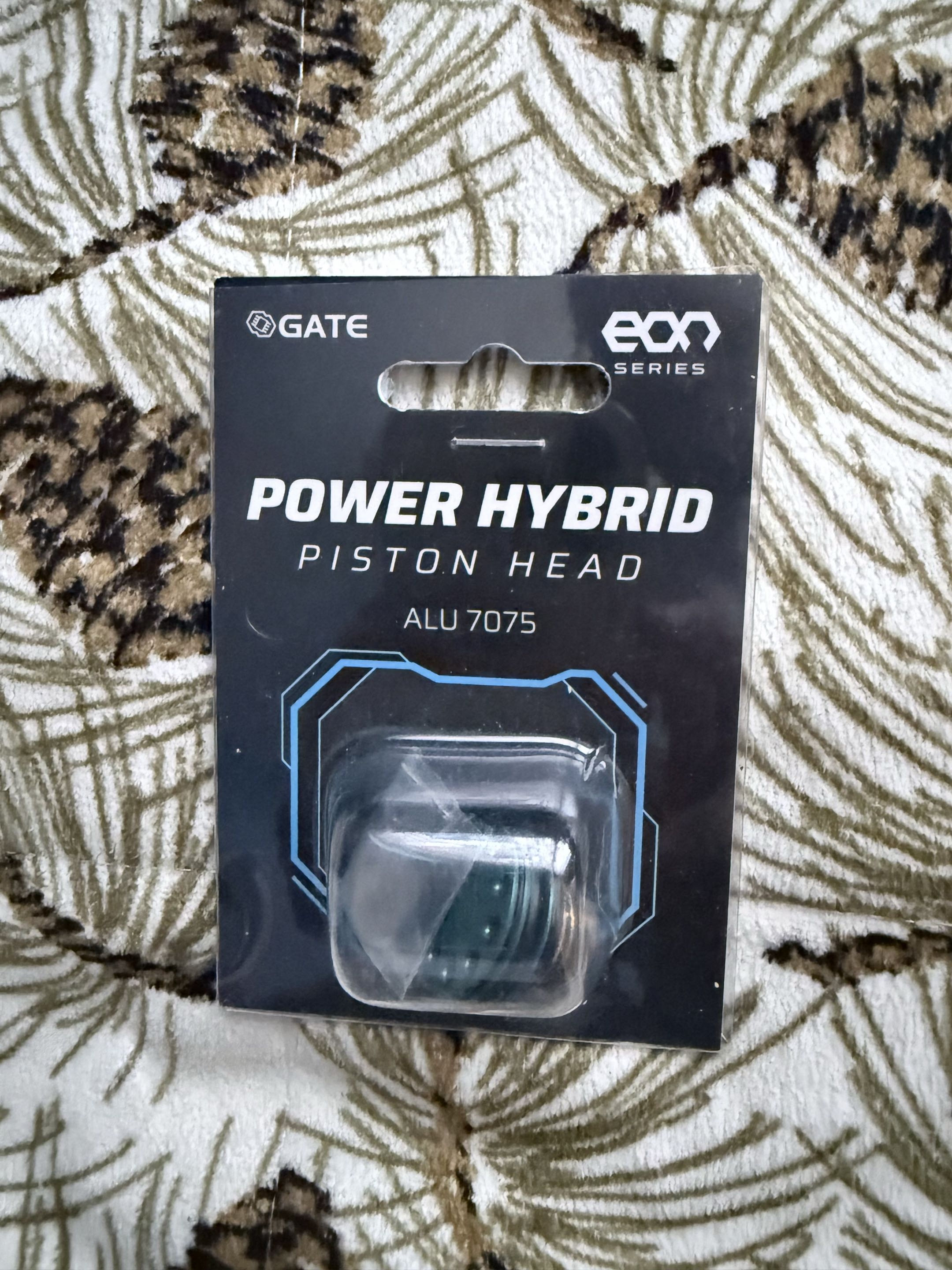 Gate eon power hybrid piston head
