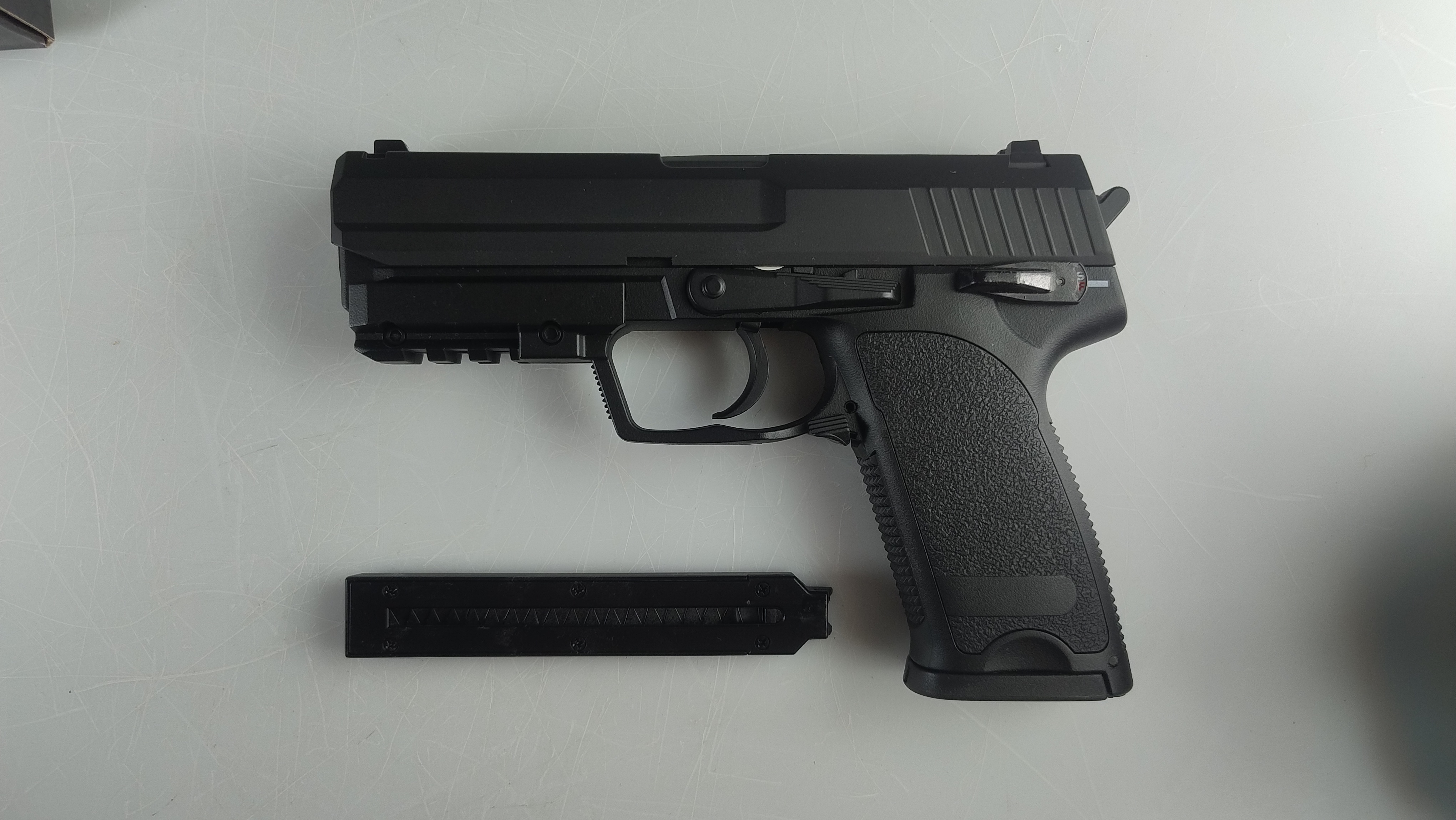 (Na sztuki też) Wyprzedaż Majdanu, 14 replik AEG, AEP, GBB sprawnych i uszkodzonych