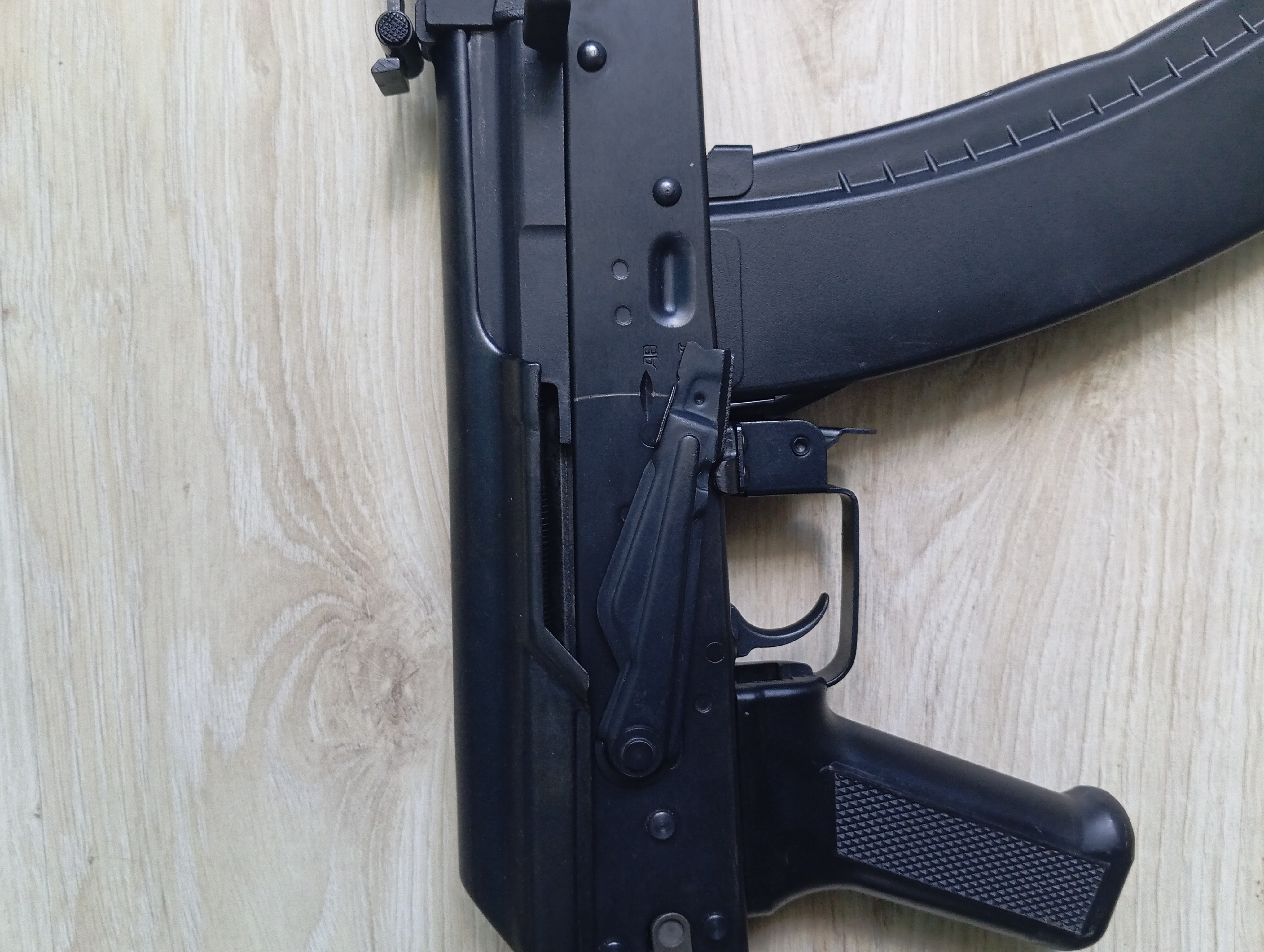 E&L AK 105