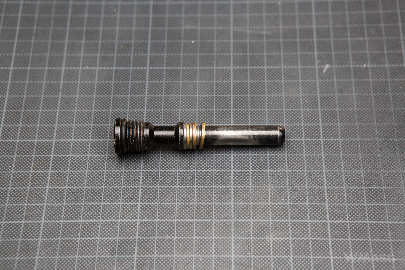 Cyma CM.097B - wewnątrz