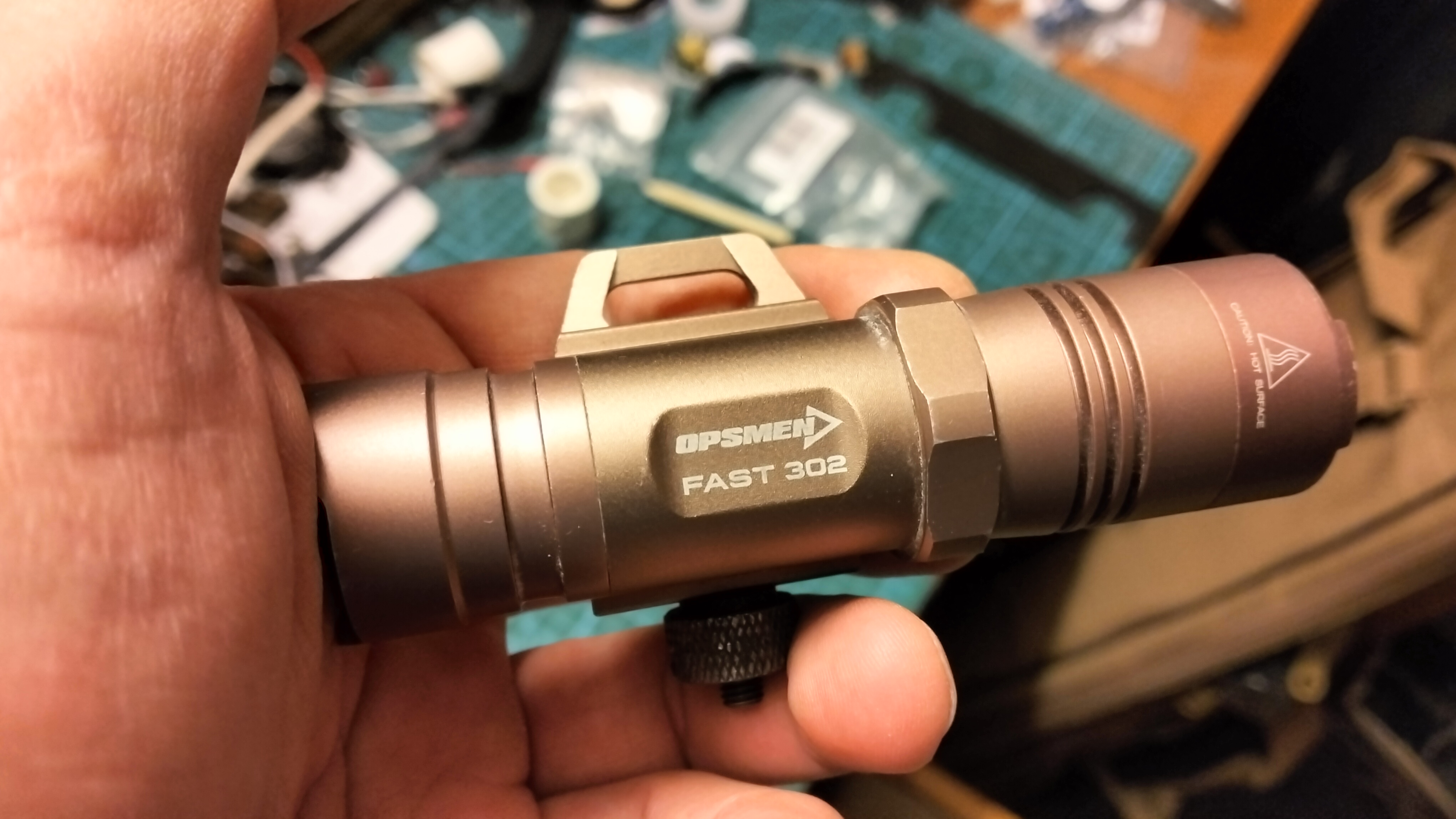 Latarka Opsmen FAST 302