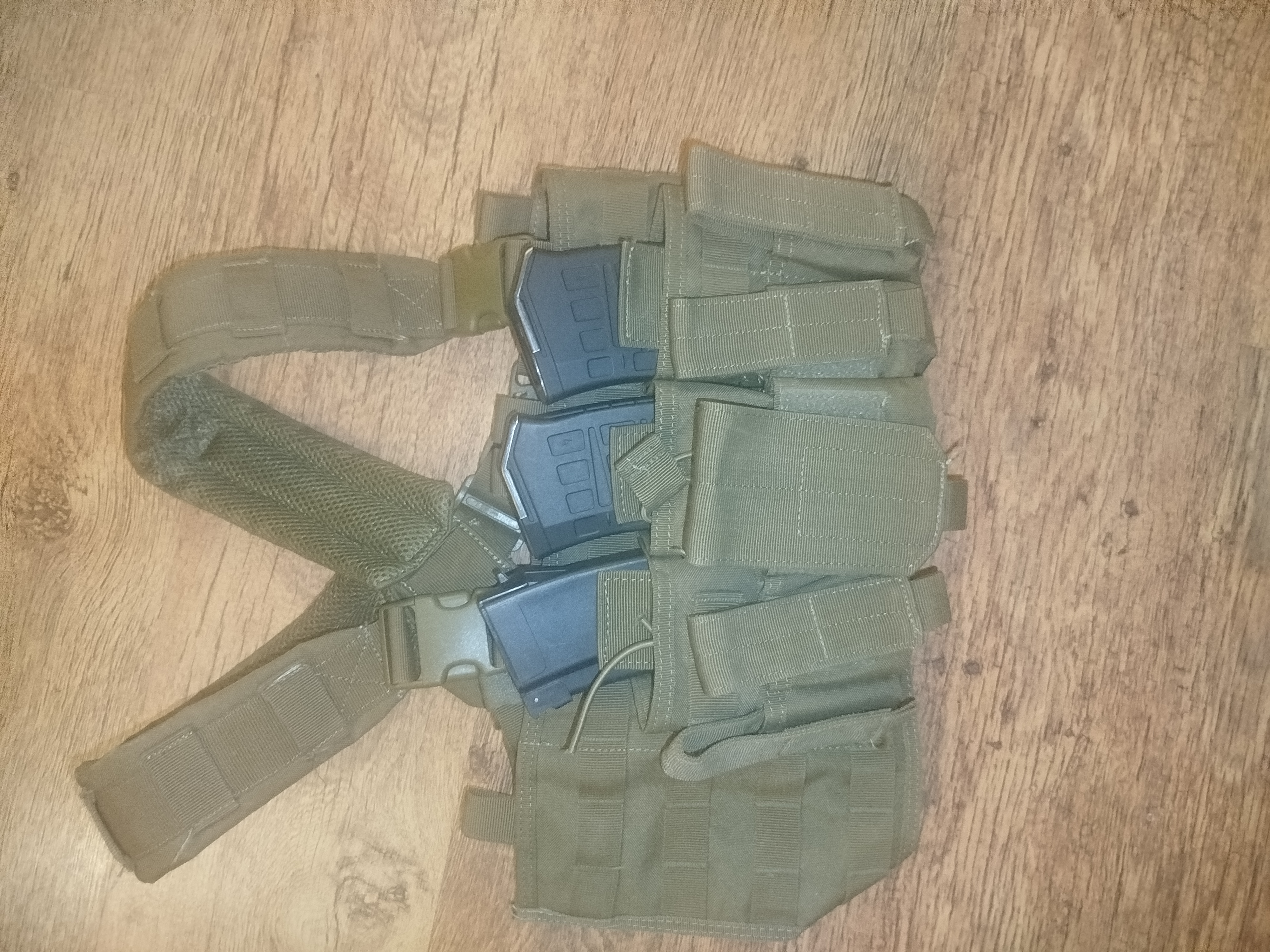 Chest rig