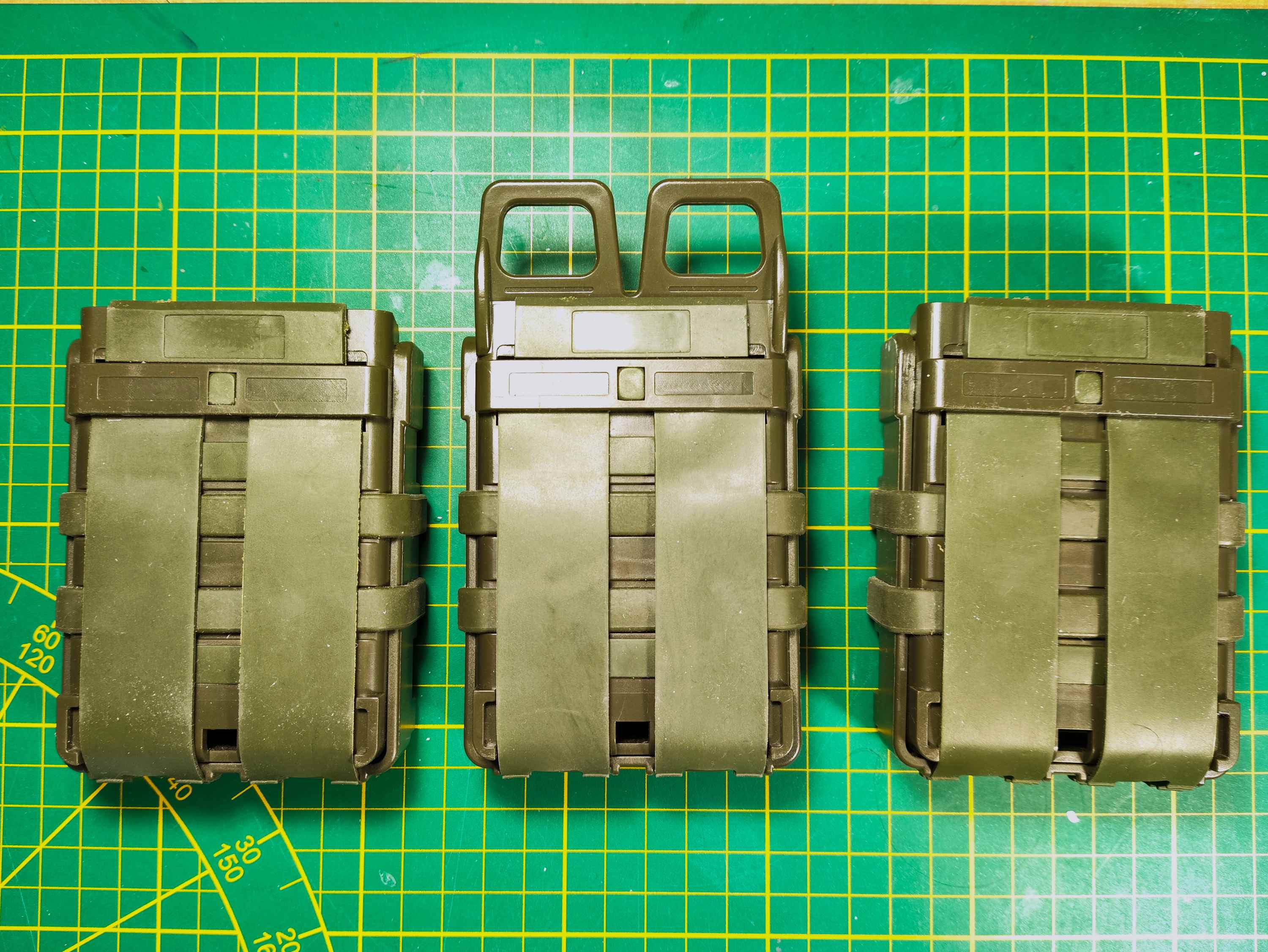 Ładownice M4 typu Fastmag olive