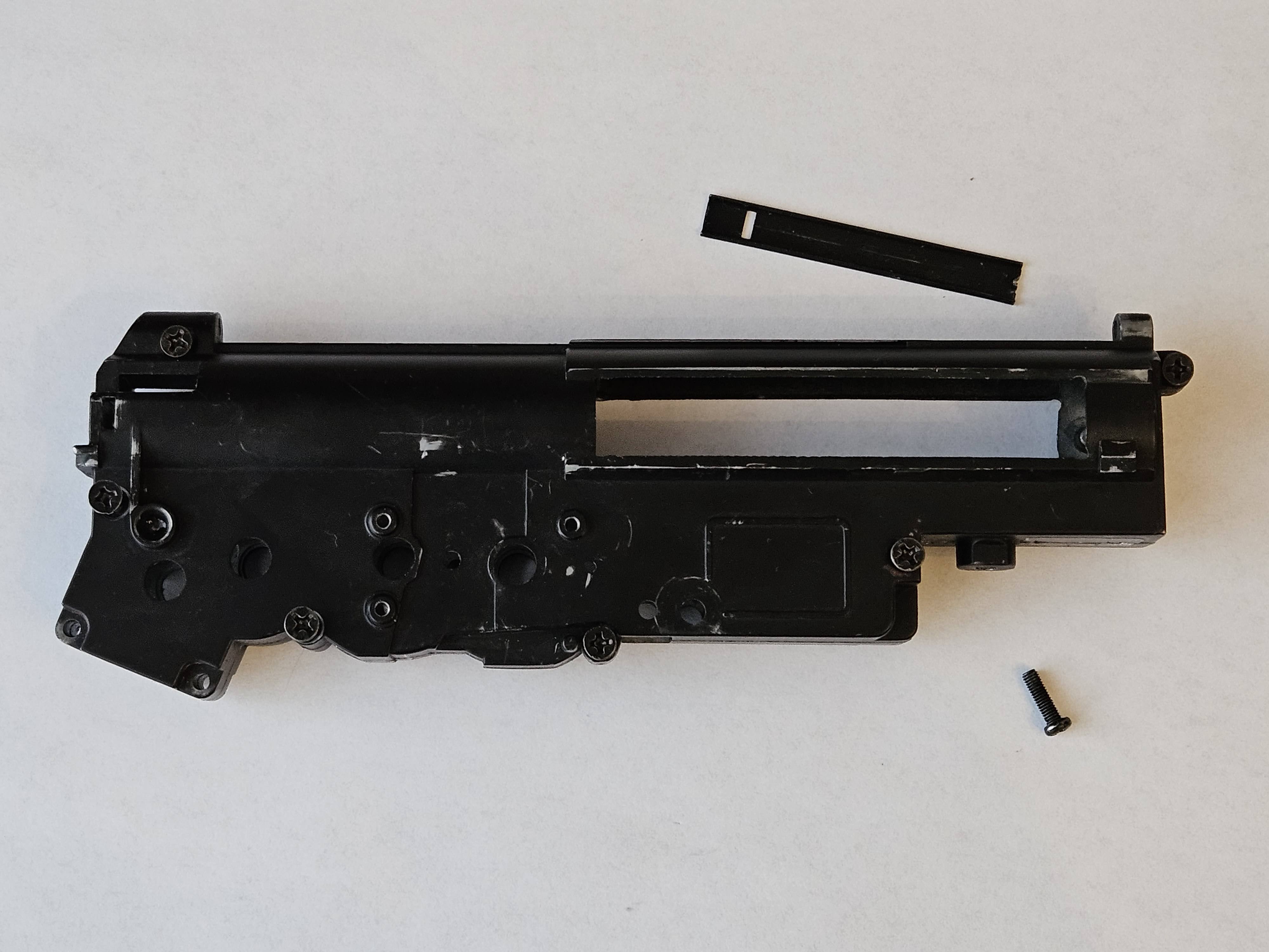 Części SWD SWU CYMA CM057 gearbox, komora, koszyk silnika, zębatki