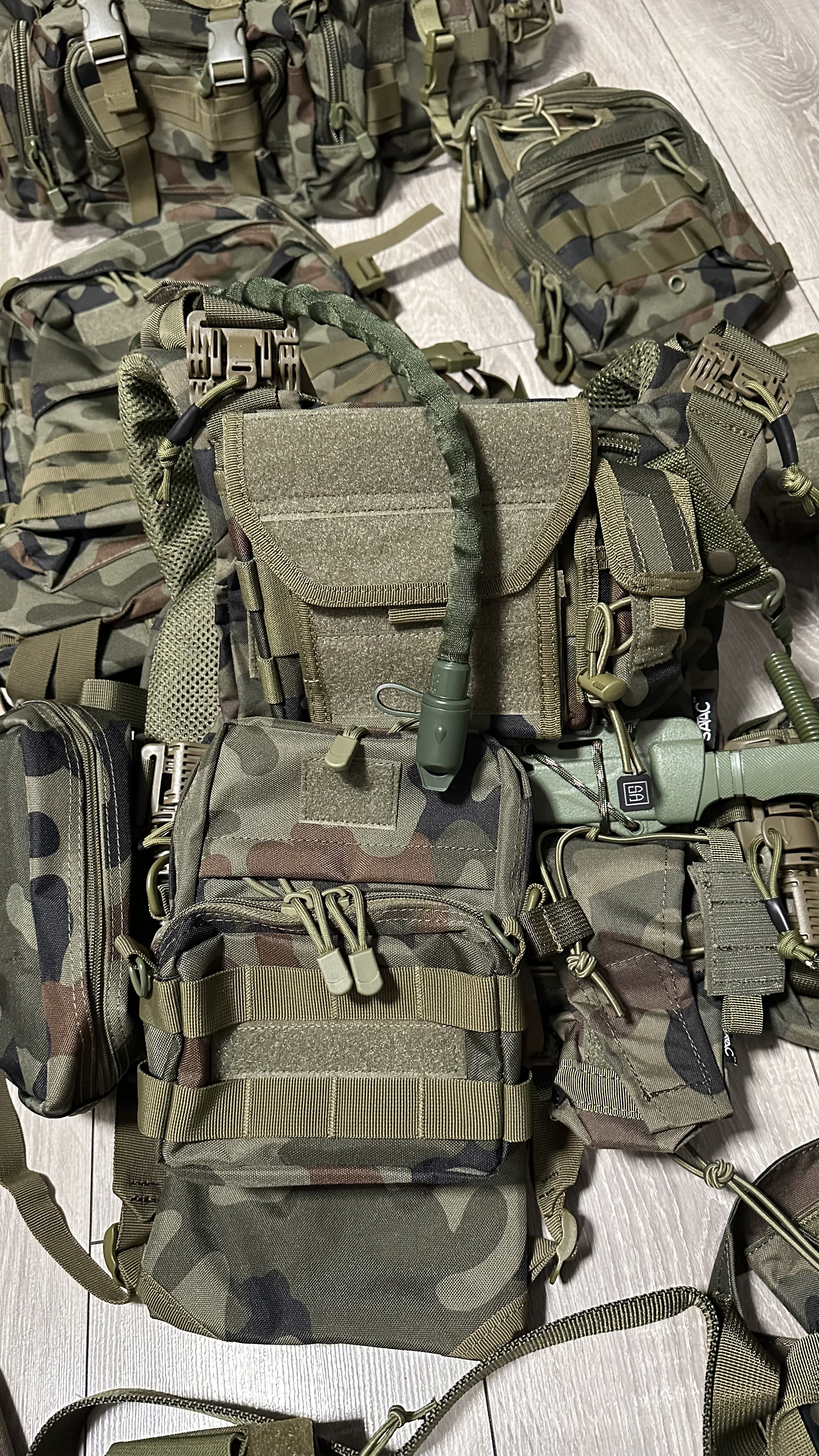 pozbywam się sprzętu, szpeju Sprzedam wszystko co na zdjęciu