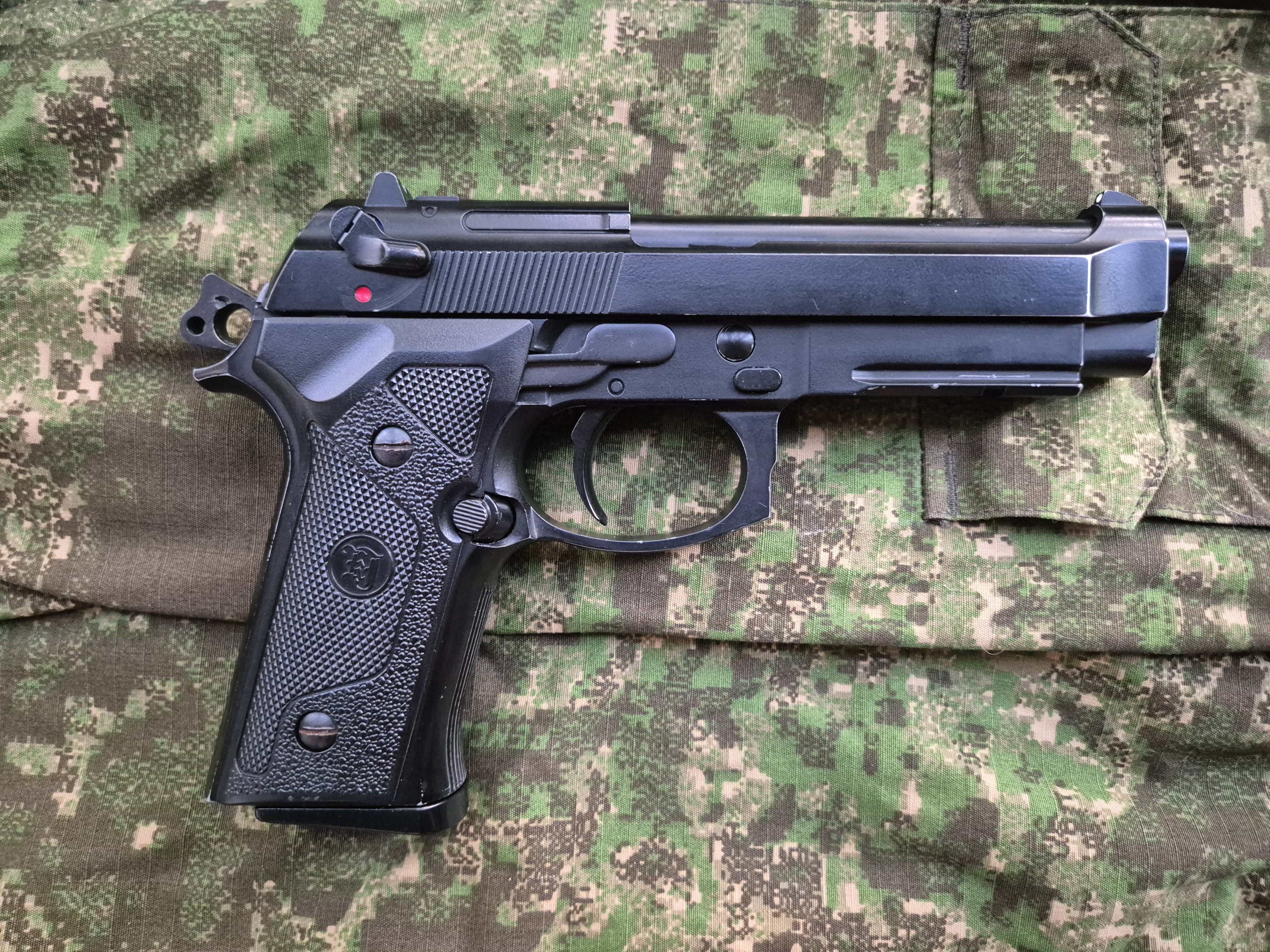 [S] M9 Vertec KJW