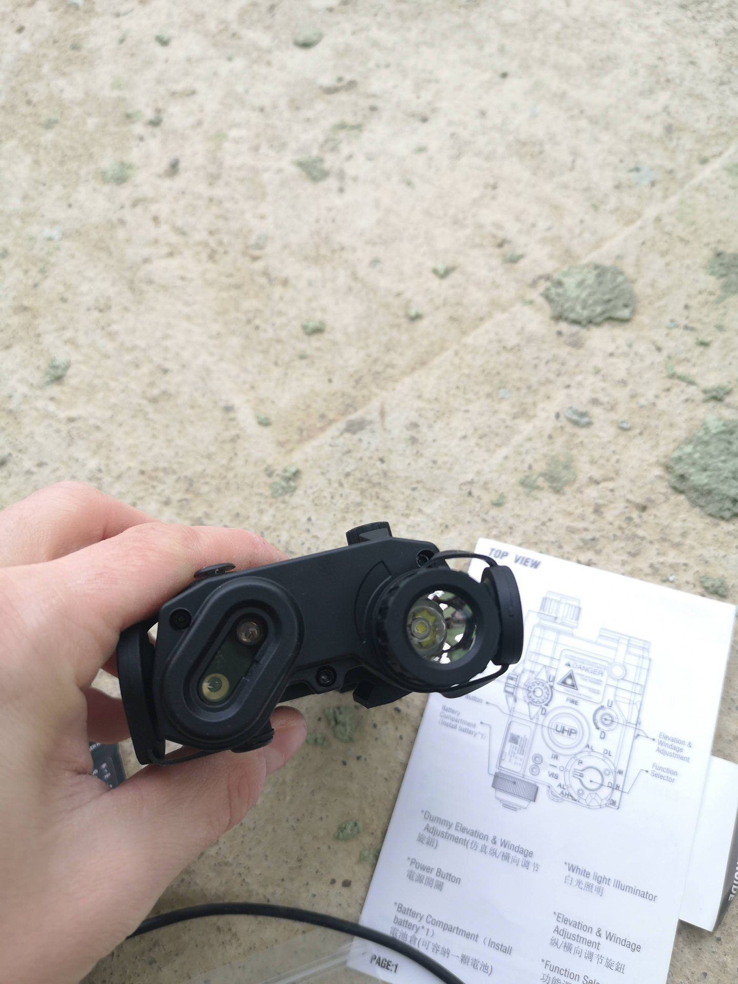 AN-PEQ 15 czerwony laser, latarka, IR od WADSN