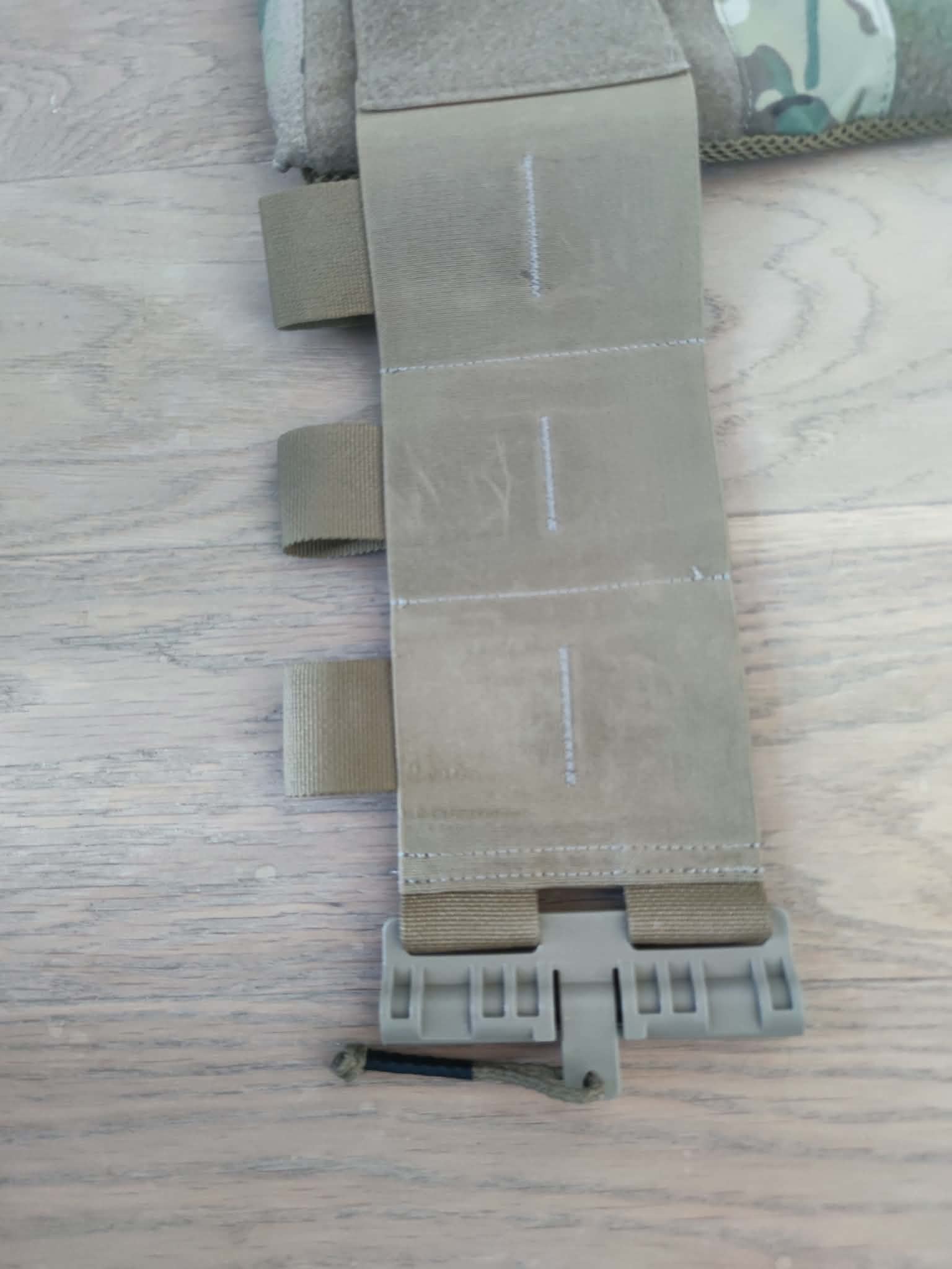 Niskoprofilowa Kamizelka Ape Force Gear FCSK 2.0 MC z insertami oraz front flapem też od Ape Force gear