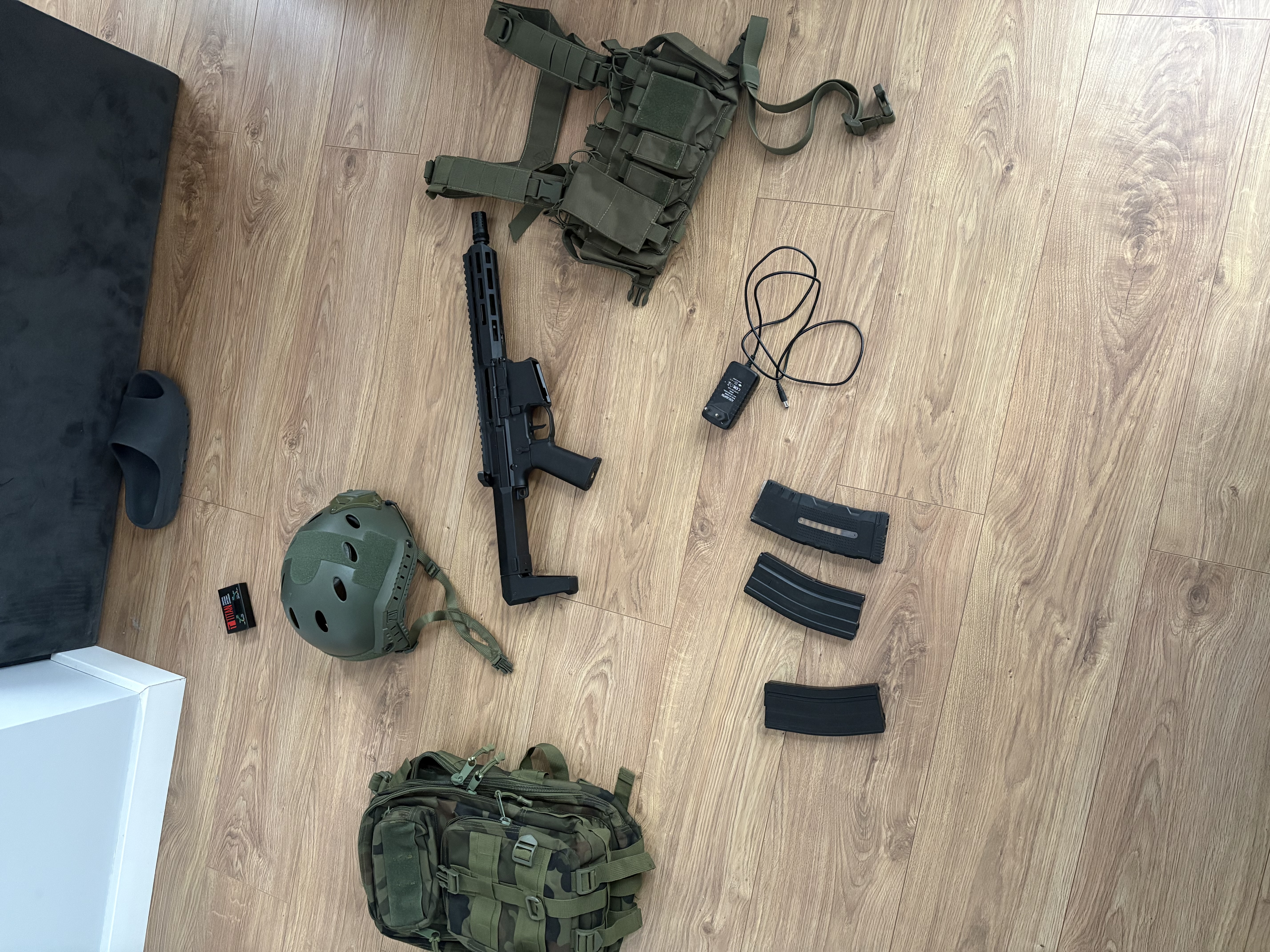 zestaw airsoftowy dla początkującego