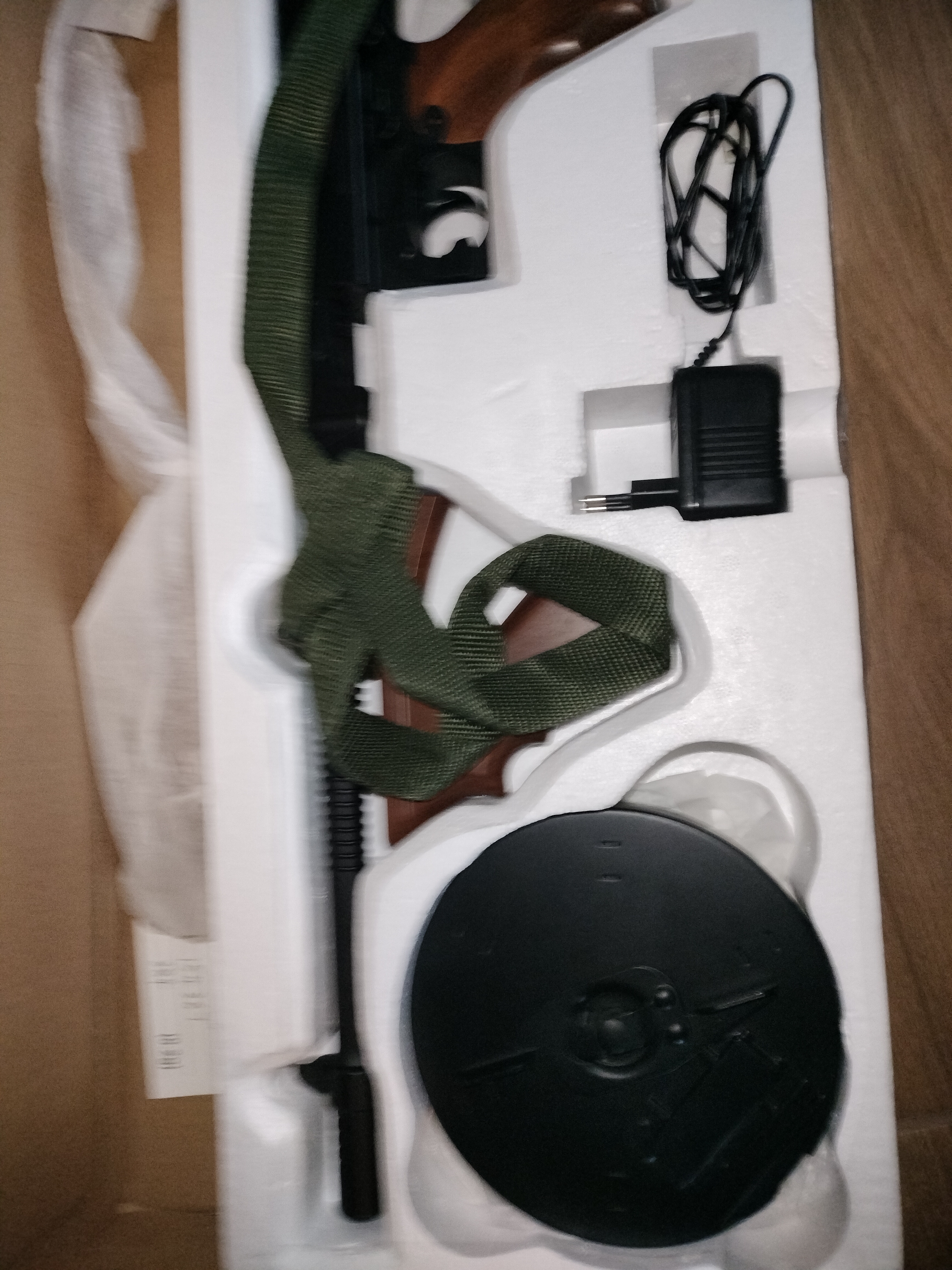 CM.051 (stockowa) + magazynek + akumulator i ładowarka. Cena do negocjacji