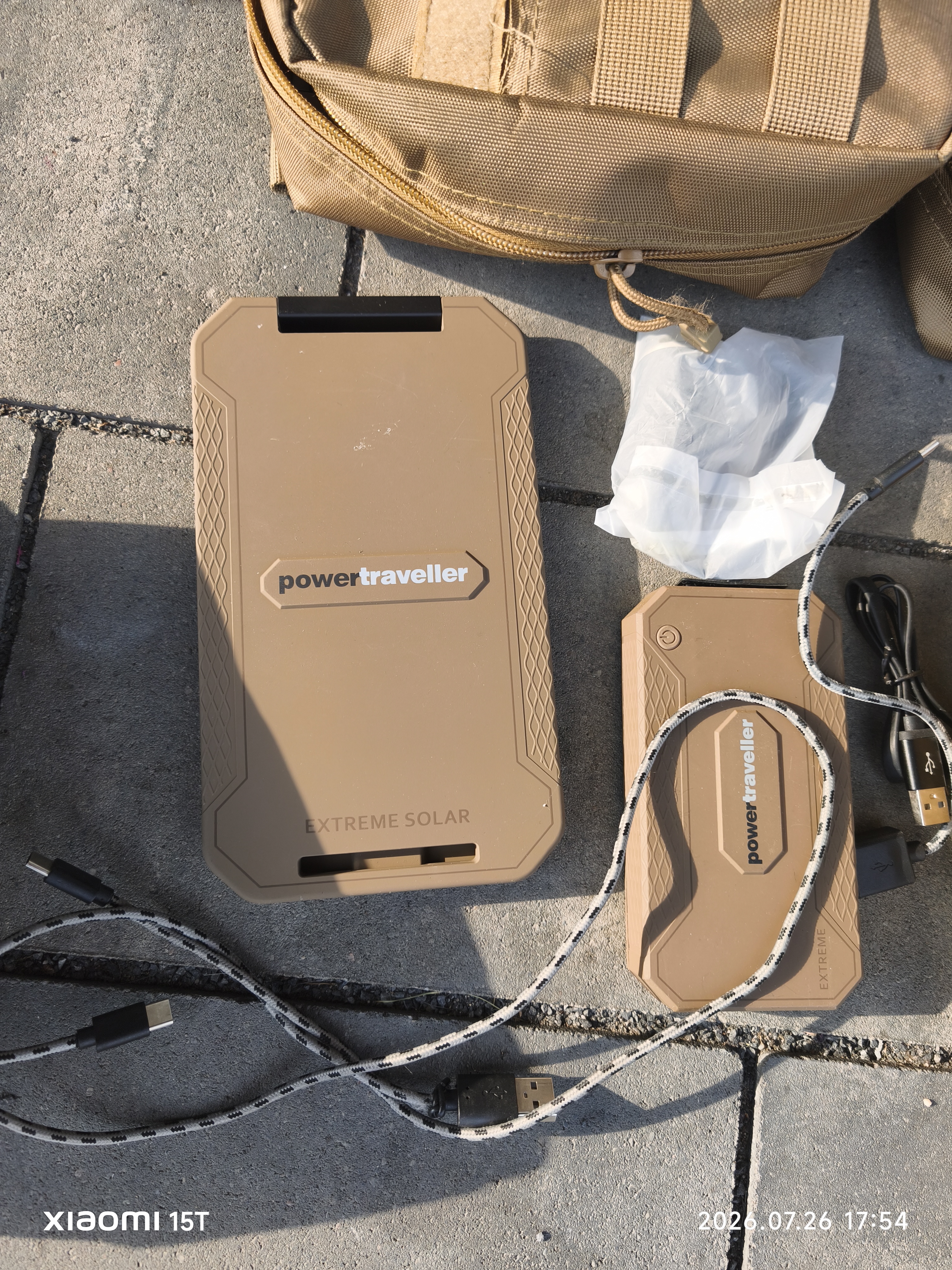 Powerbank z panelem solarnym