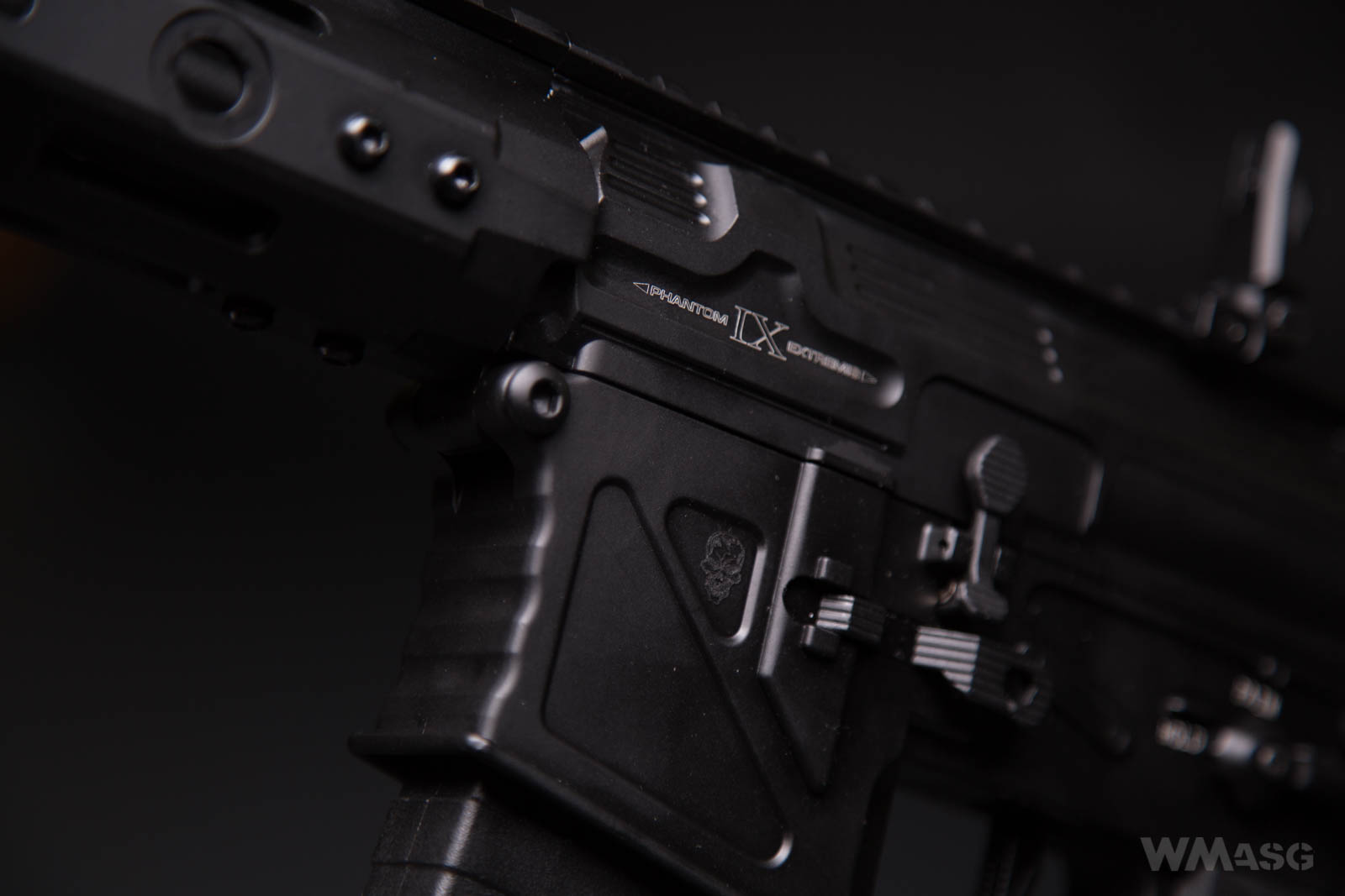 APS Phantom Extremis Mk9 eSilver Edge - wygląd